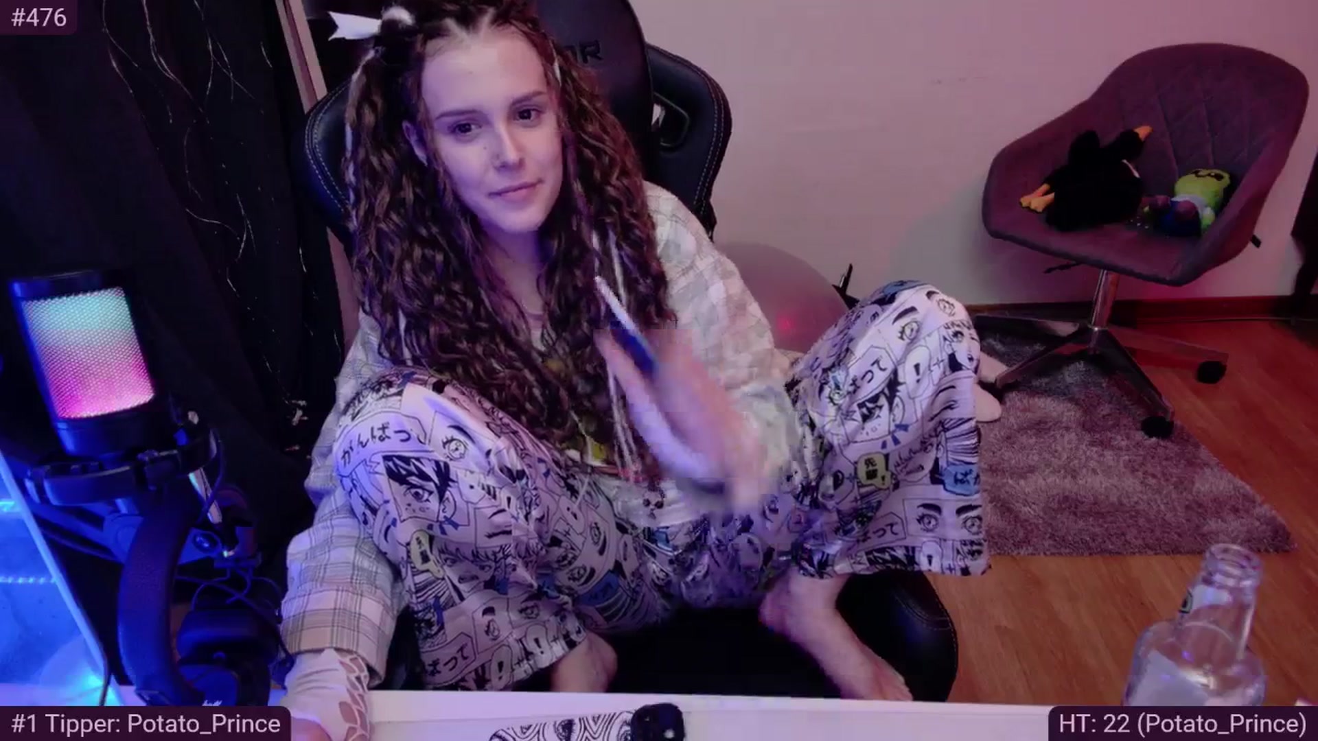 Gallery image thumbnail from KillerKys's myfreecams stream on, 05/07/2024, 18:14 image 10 of 20