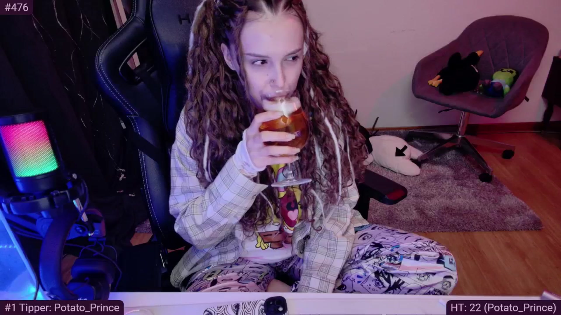 Gallery image thumbnail from KillerKys's myfreecams stream on, 05/07/2024, 18:14 image 14 of 20