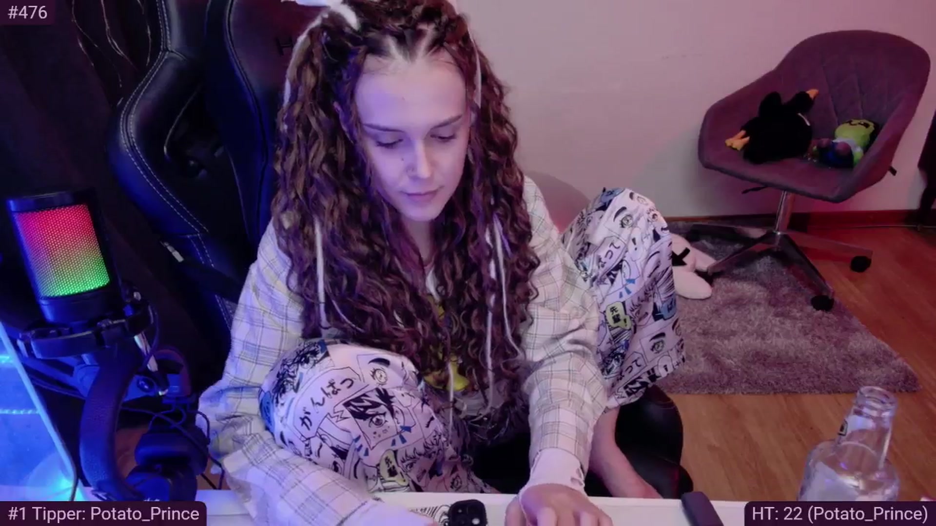 Gallery image thumbnail from KillerKys's myfreecams stream on, 05/07/2024, 18:14 image 11 of 20