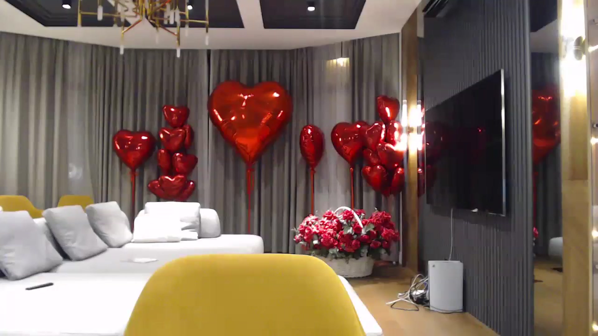 Gallery image thumbnail from KillersTits's myfreecams stream on, 02/15/2024, 22:24 image 10 of 20