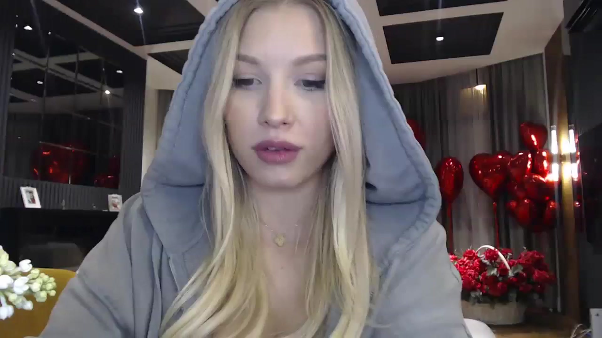 Gallery image thumbnail from KillersTits's myfreecams stream on, 02/15/2024, 22:24 image 14 of 20