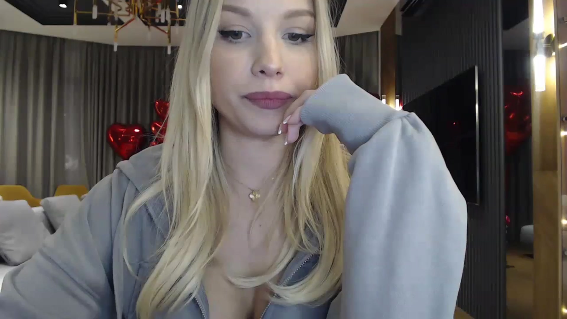 Gallery image thumbnail from KillersTits's myfreecams stream on, 02/15/2024, 22:24 image 11 of 20