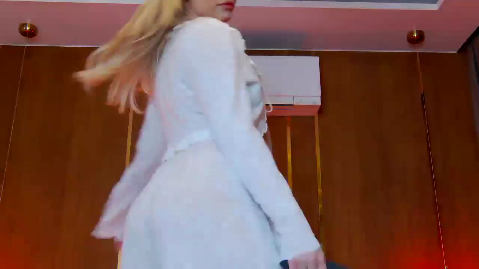 Gallery image thumbnail from KillersTits's myfreecams stream on, 11/27/2024, 19:18 image 1 of 20