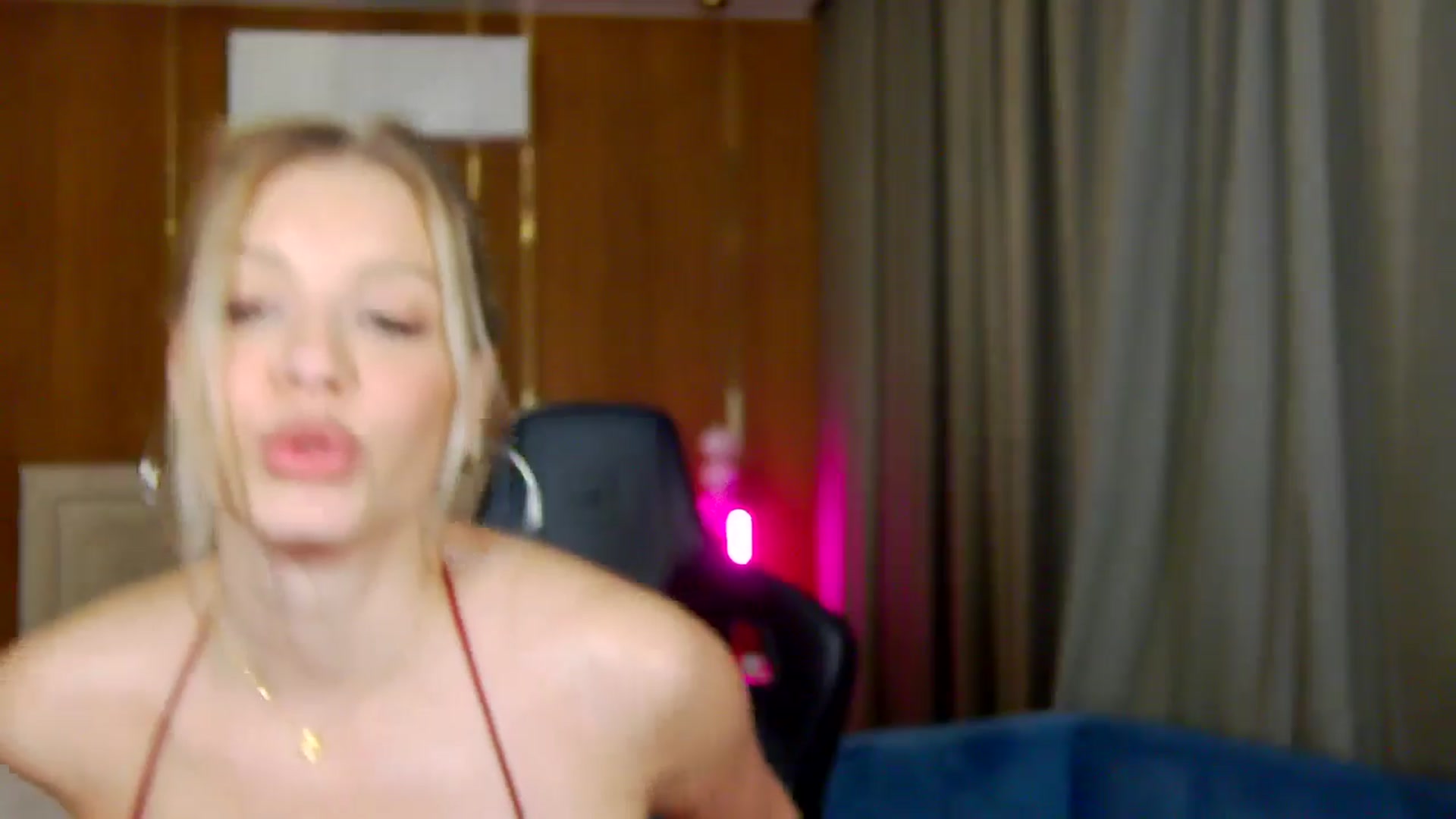 Gallery image thumbnail from KillersTits's myfreecams stream on, 01/14/2026, 24:26 image 19 of 20