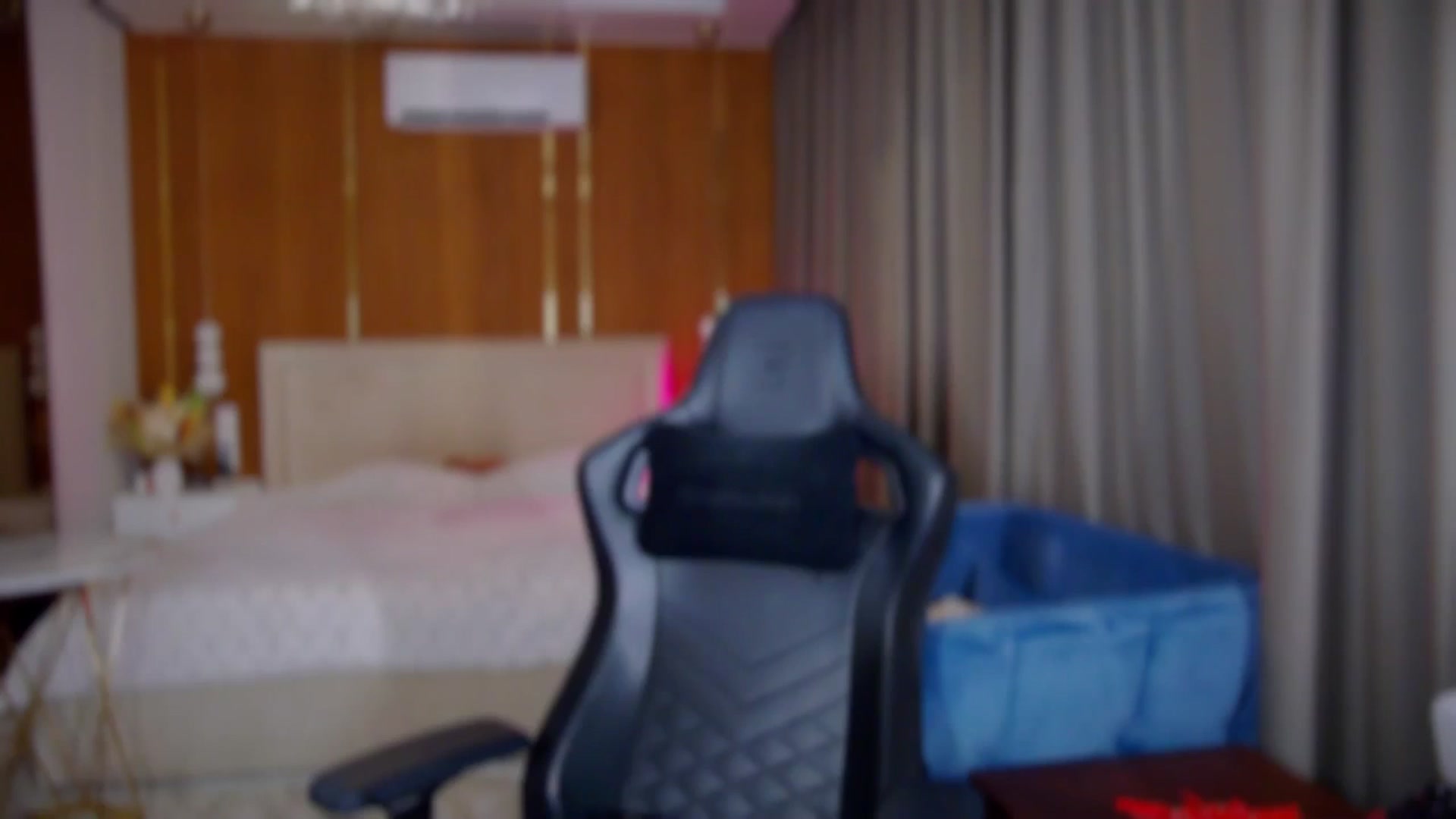 Gallery image thumbnail from KillersTits's myfreecams stream on, 01/26/2026, 22:57 image 10 of 20