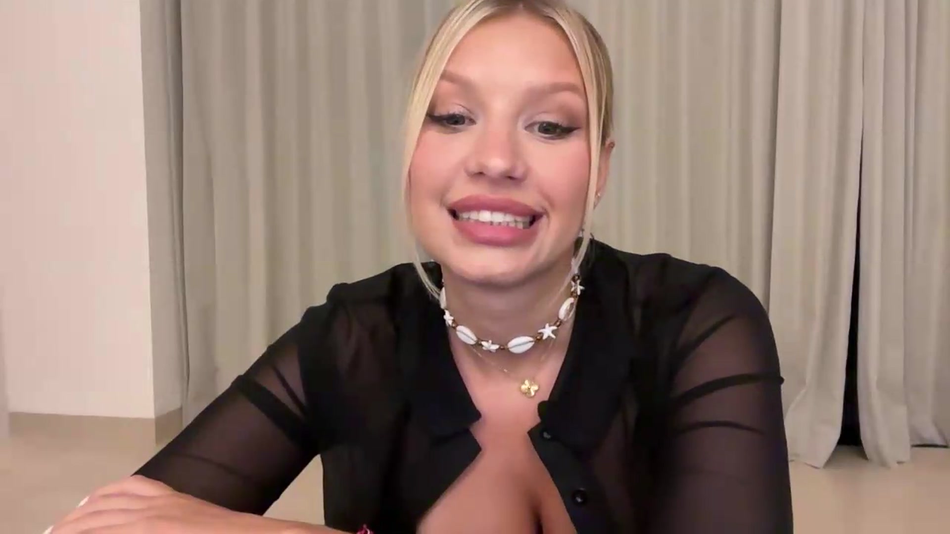 Gallery image thumbnail from KillersTits's myfreecams stream on, 08/20/2026, 17:11 image 20 of 20