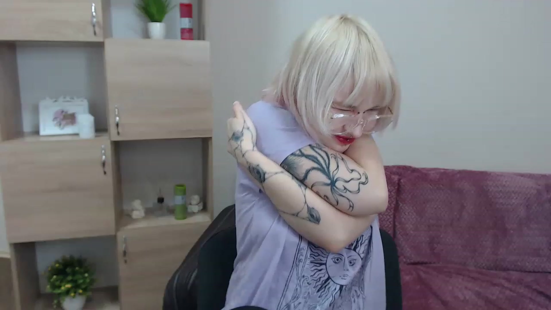Gallery image thumbnail from Killinna's myfreecams stream on, 12/03/2022, 14:09 image 4 of 20