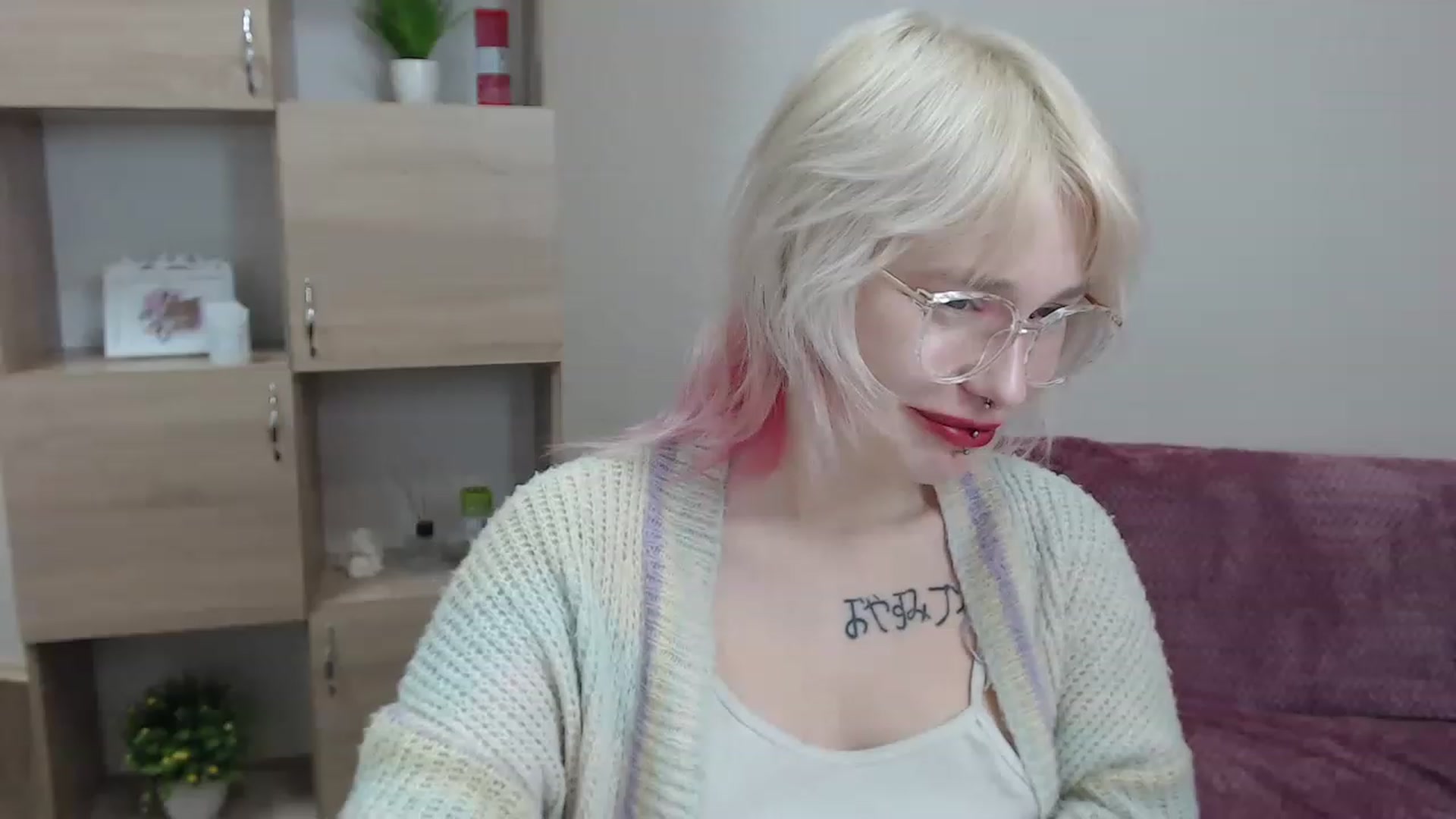 Gallery image thumbnail from Killinna's myfreecams stream on, 12/03/2022, 14:09 image 13 of 20
