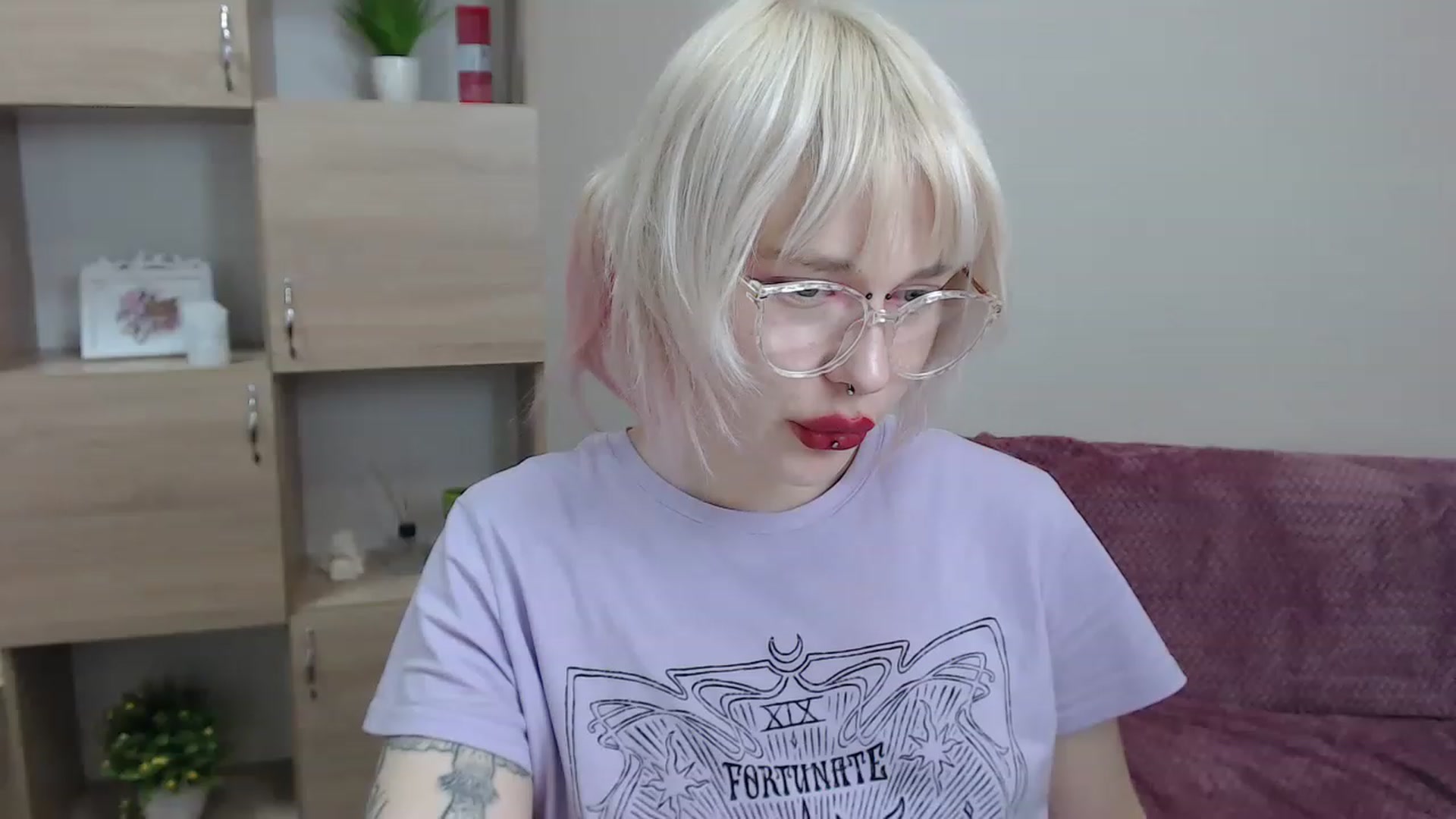 Gallery image thumbnail from Killinna's myfreecams stream on, 12/03/2022, 14:09 image 1 of 20