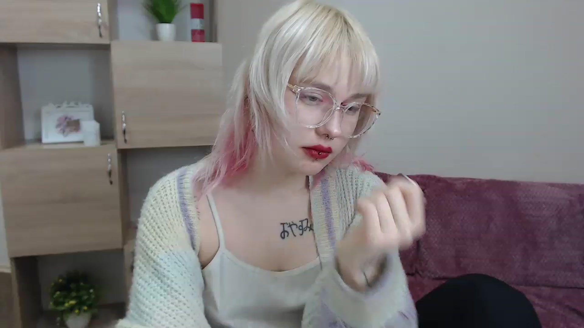 Gallery image thumbnail from Killinna's myfreecams stream on, 12/03/2022, 14:09 image 6 of 20
