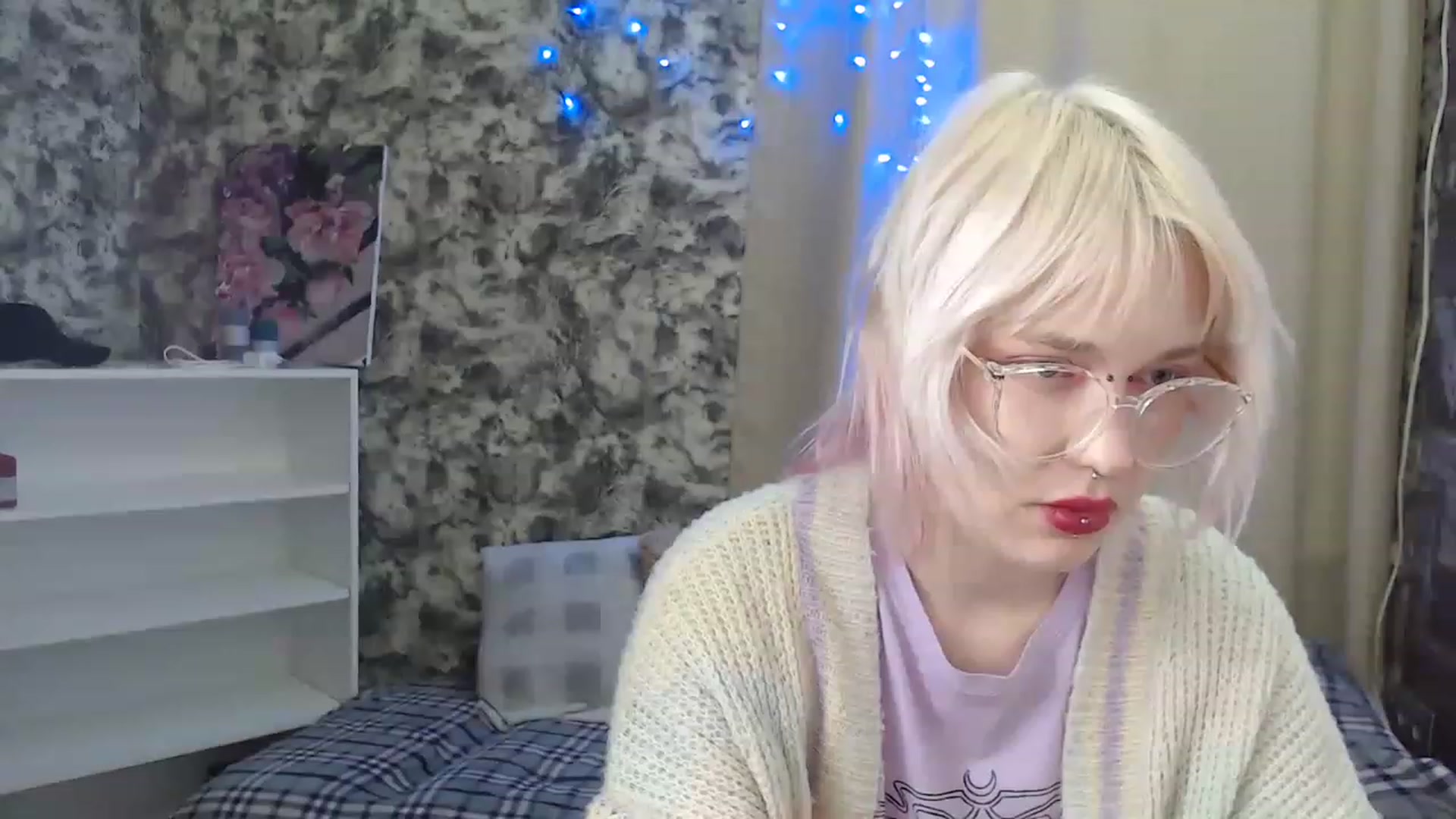 Gallery image thumbnail from Killinna's myfreecams stream on, 12/03/2022, 16:32 image 2 of 20