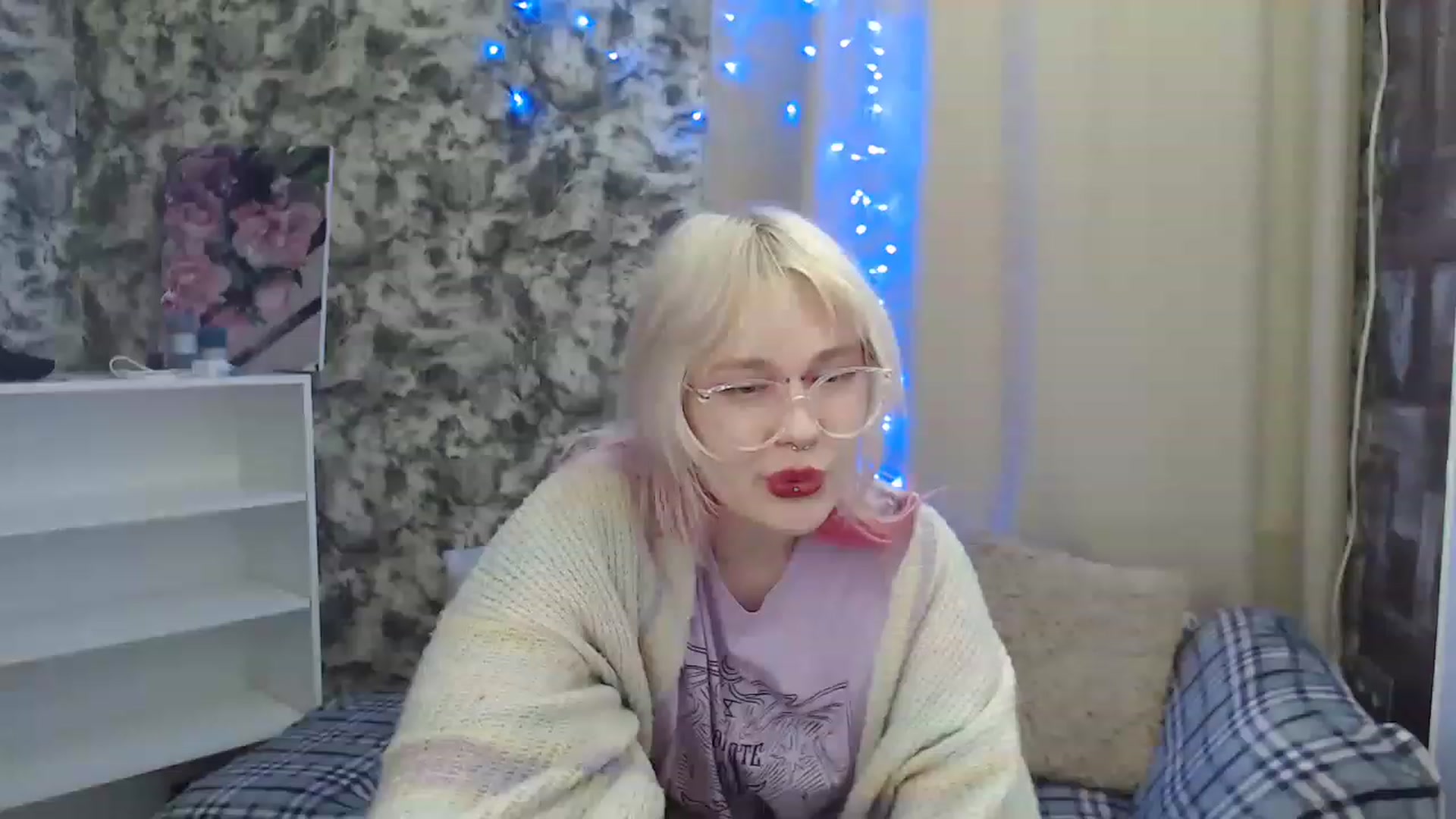 Gallery image thumbnail from Killinna's myfreecams stream on, 12/03/2022, 16:32 image 5 of 20