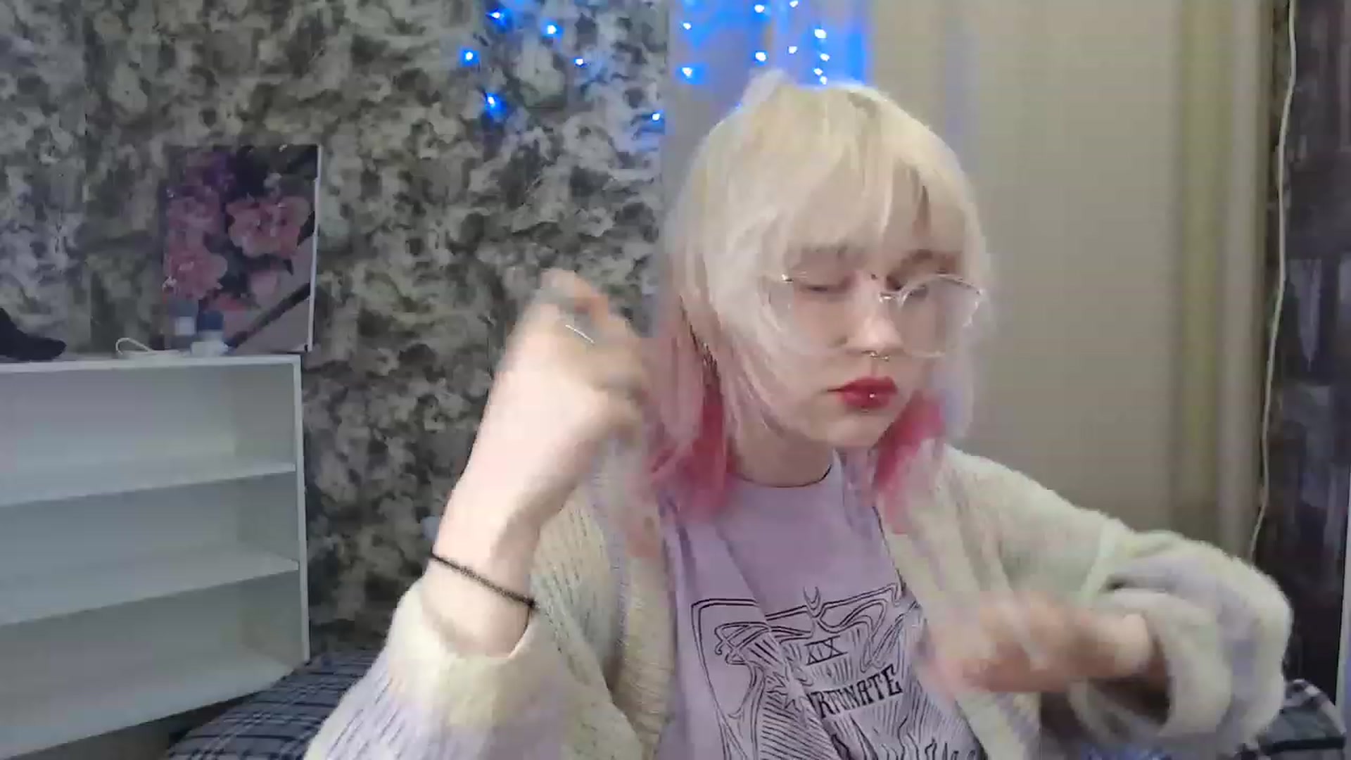 Gallery image thumbnail from Killinna's myfreecams stream on, 12/03/2022, 16:32 image 15 of 20