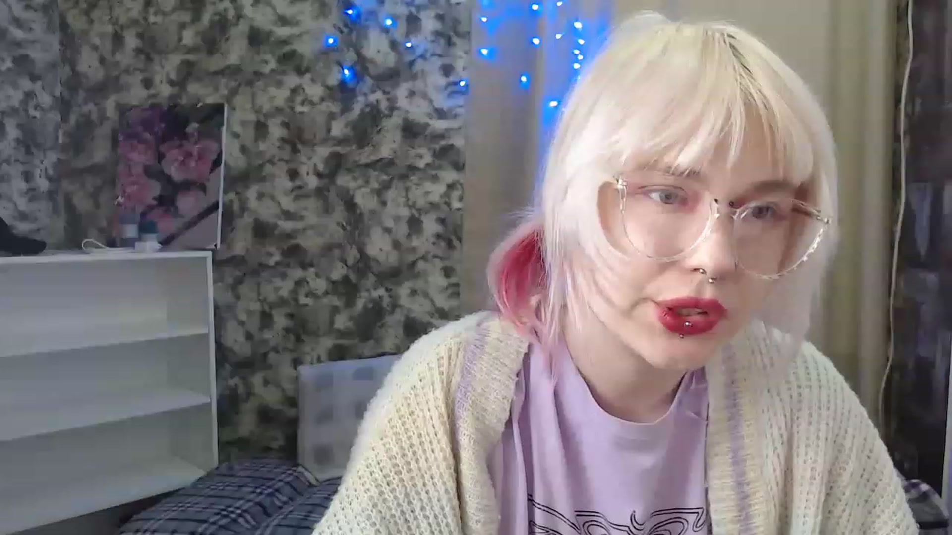 Gallery image thumbnail from Killinna's myfreecams stream on, 12/03/2022, 16:32 image 9 of 20