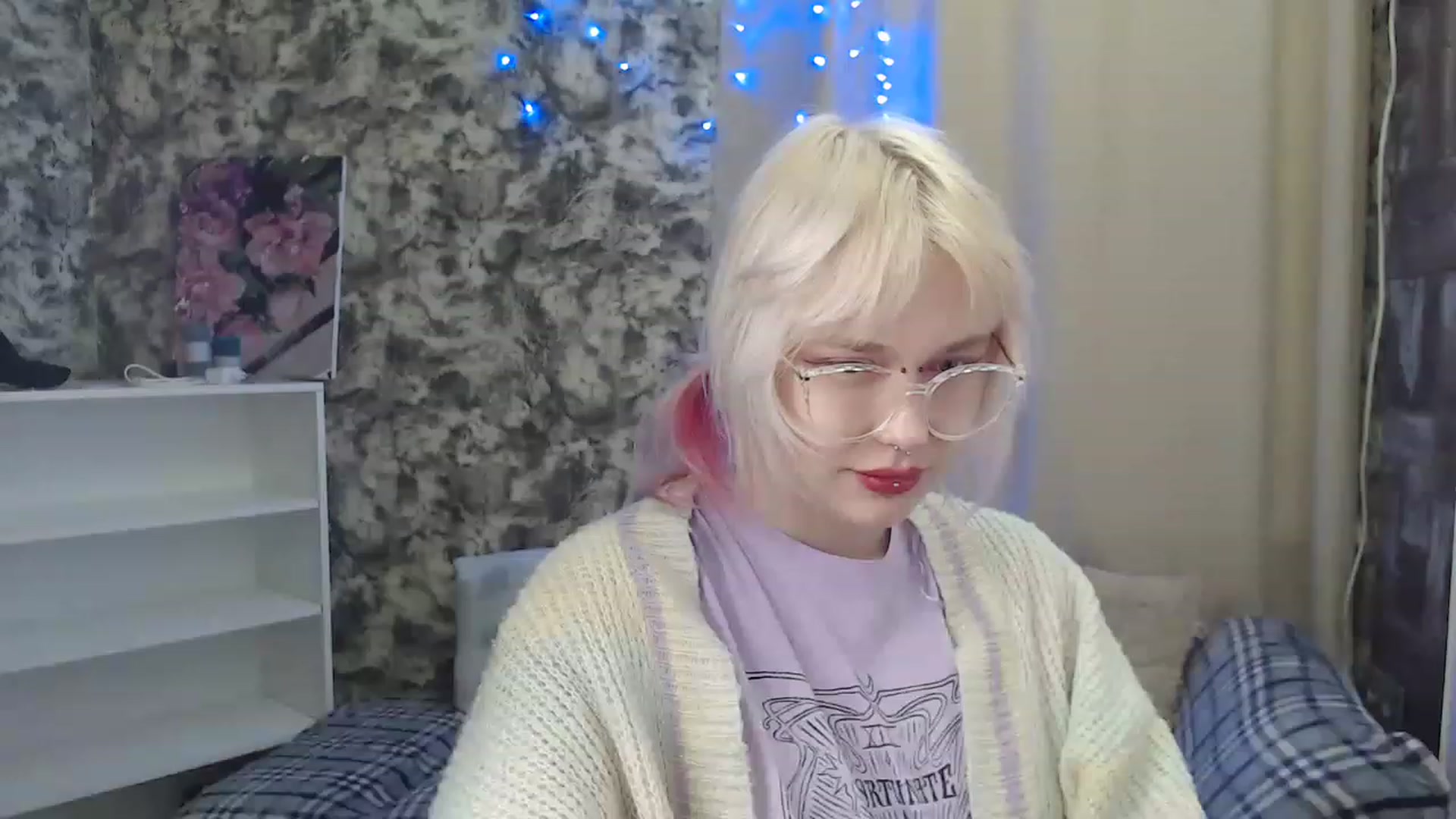 Gallery image thumbnail from Killinna's myfreecams stream on, 12/03/2022, 16:32 image 13 of 20