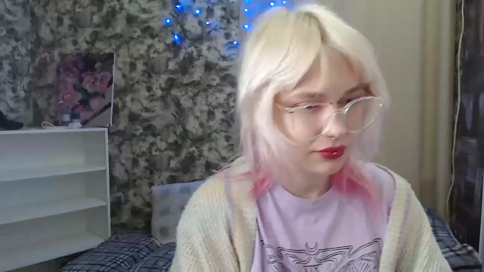 Gallery image thumbnail from Killinna's myfreecams stream on, 12/03/2022, 16:32 image 7 of 20