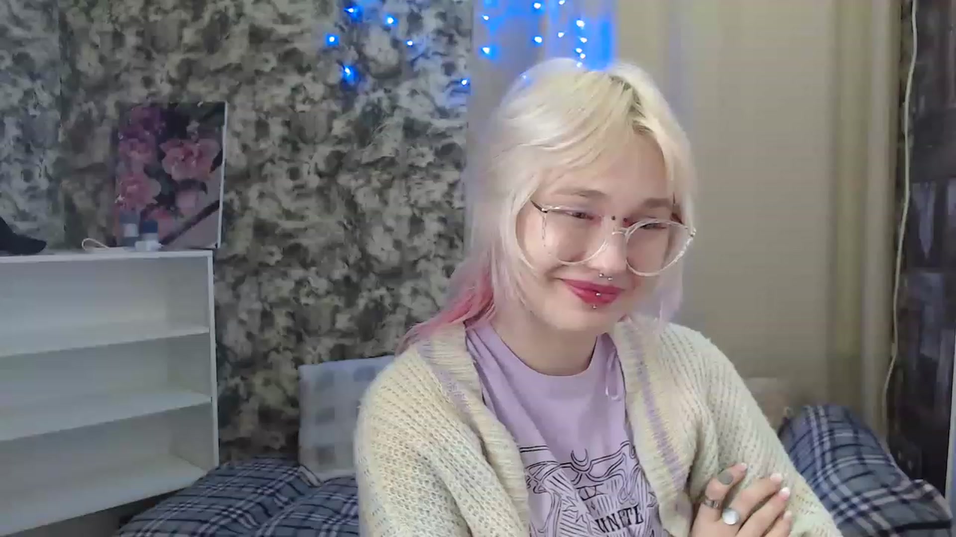 Gallery image thumbnail from Killinna's myfreecams stream on, 12/03/2022, 16:32 image 17 of 20