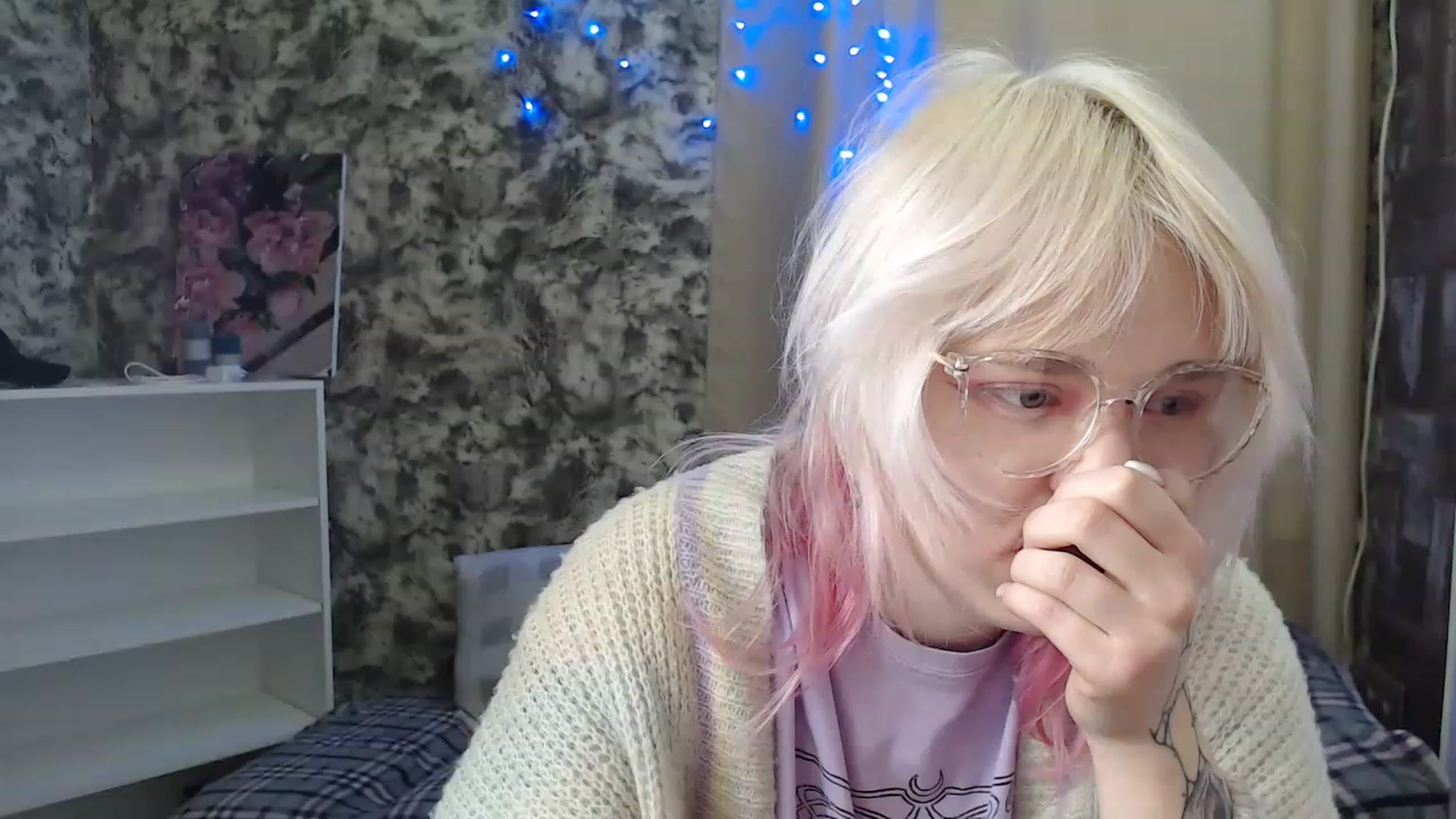 Gallery image thumbnail from Killinna's myfreecams stream on, 12/03/2022, 16:32 image 20 of 20