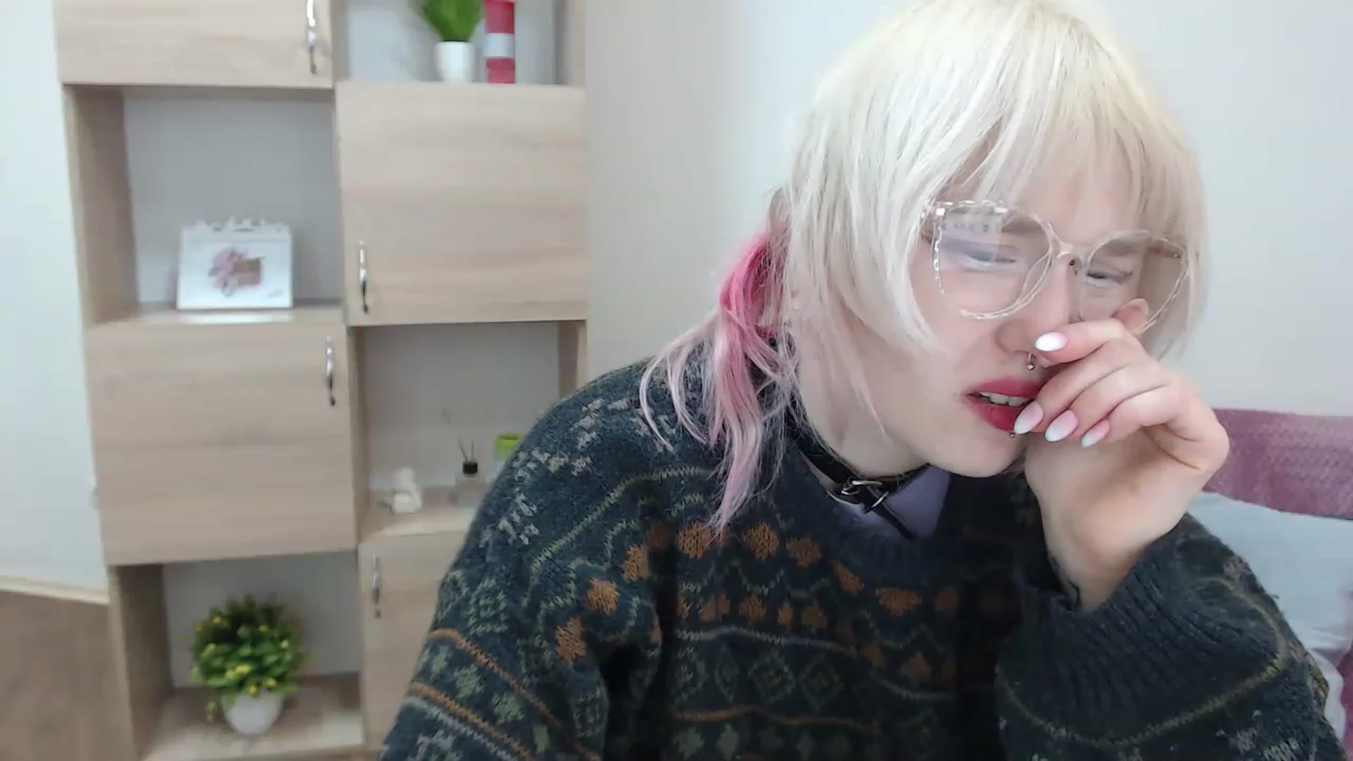 Gallery image thumbnail from Killinna's myfreecams stream on, 12/04/2022, 15:30 image 5 of 20