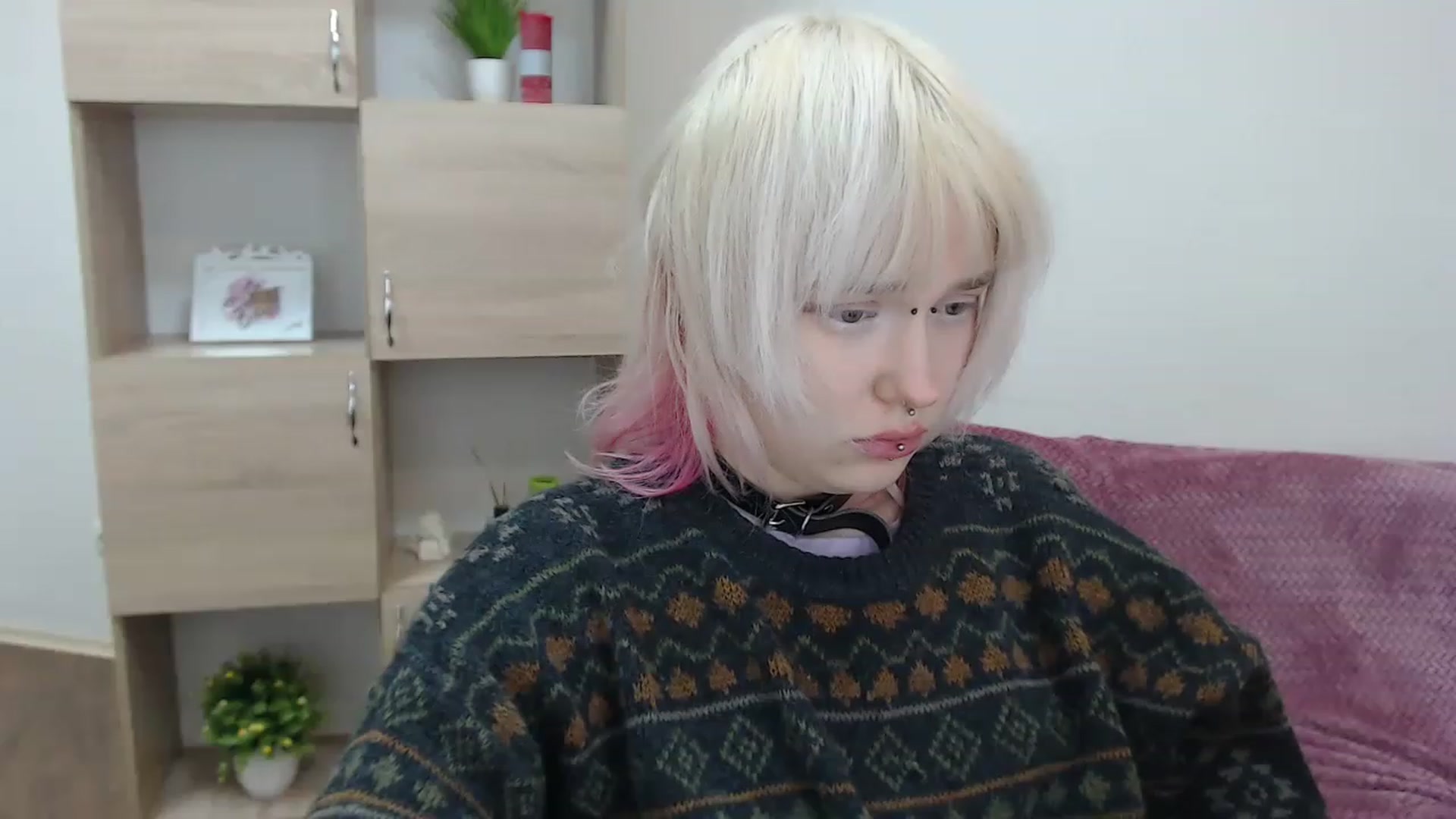 Gallery image thumbnail from Killinna's myfreecams stream on, 12/04/2022, 16:52 image 2 of 20