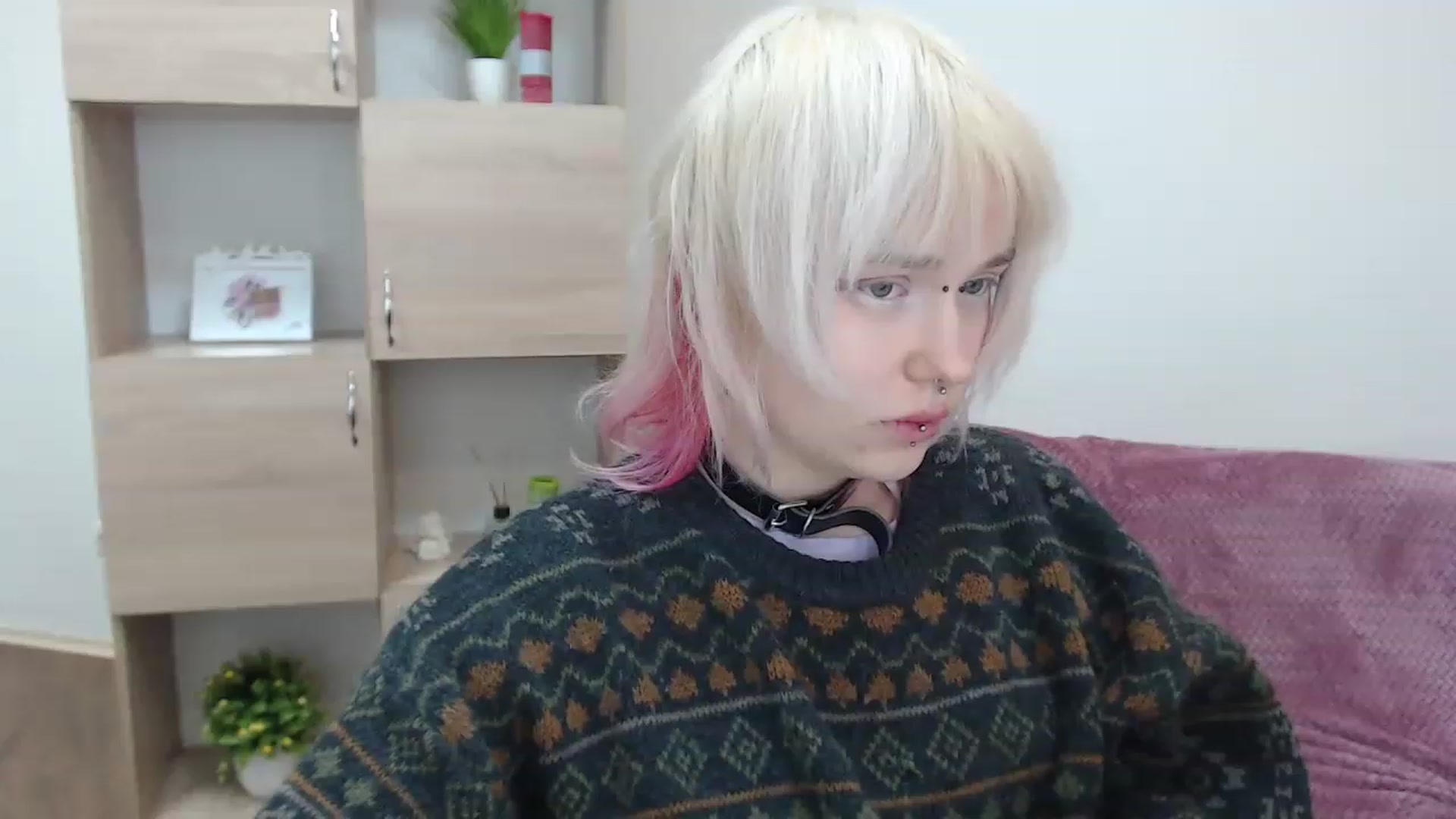 Gallery image thumbnail from Killinna's myfreecams stream on, 12/04/2022, 16:52 image 1 of 20