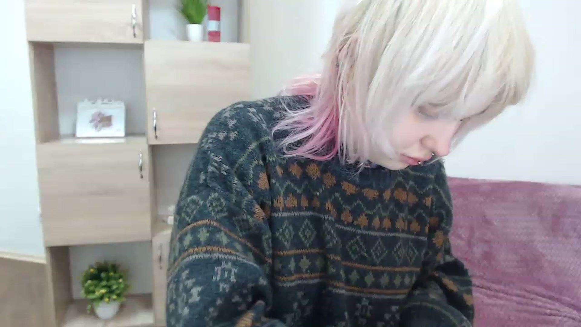 Gallery image thumbnail from Killinna's myfreecams stream on, 12/04/2022, 16:52 image 7 of 20