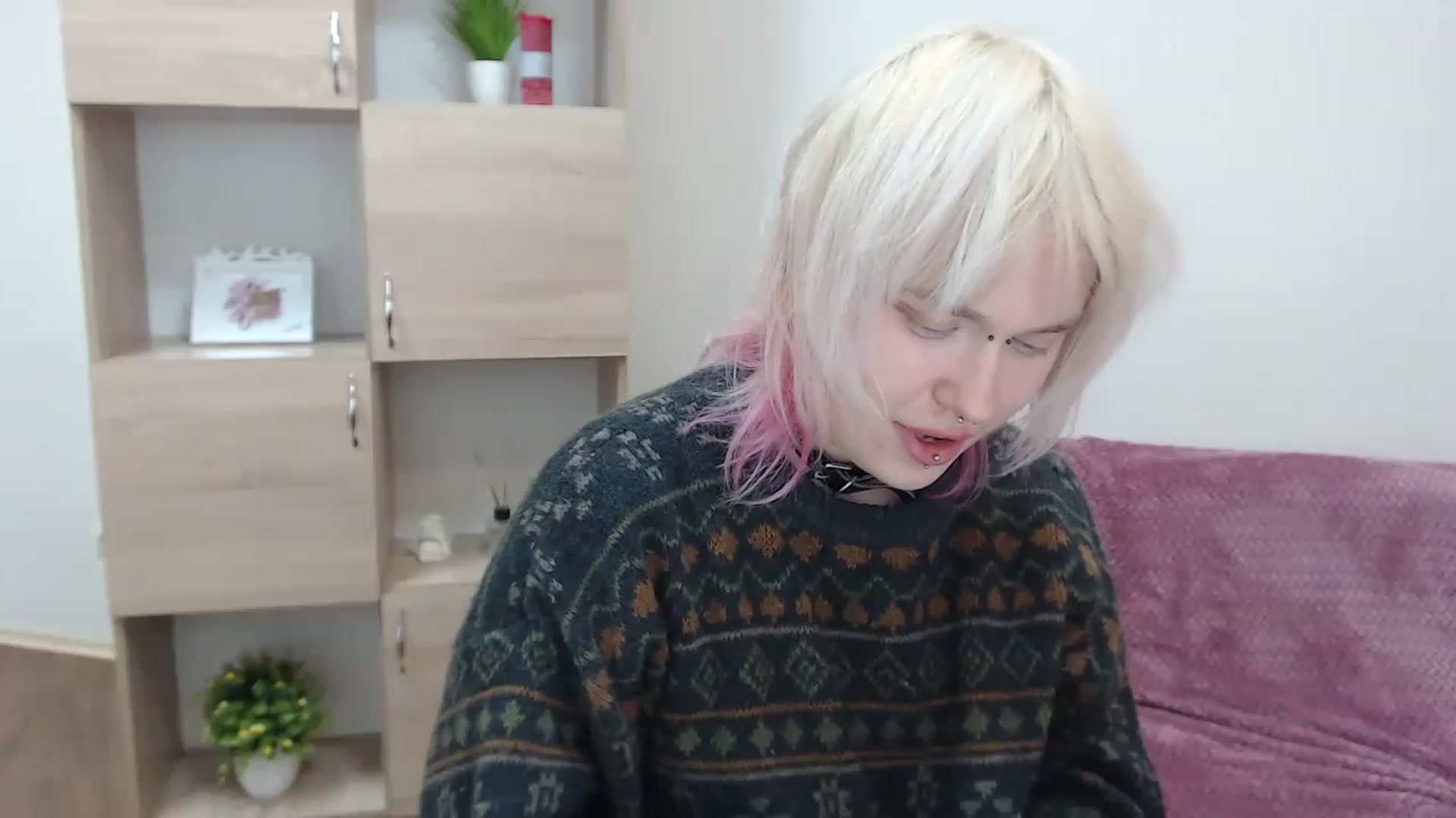 Gallery image thumbnail from Killinna's myfreecams stream on, 12/04/2022, 16:52 image 9 of 20