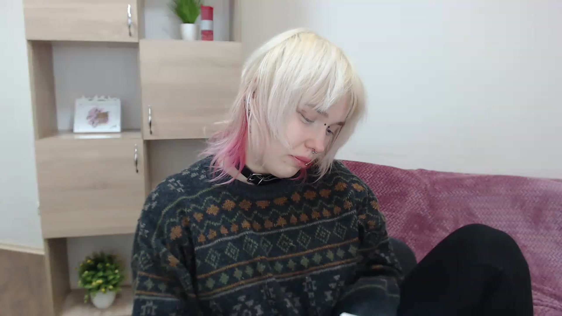 Gallery image thumbnail from Killinna's myfreecams stream on, 12/04/2022, 16:52 image 10 of 20