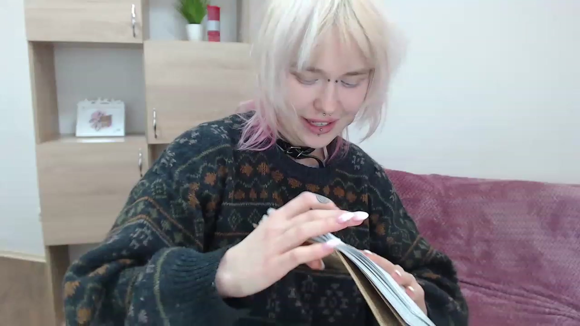 Gallery image thumbnail from Killinna's myfreecams stream on, 12/04/2022, 16:52 image 6 of 20