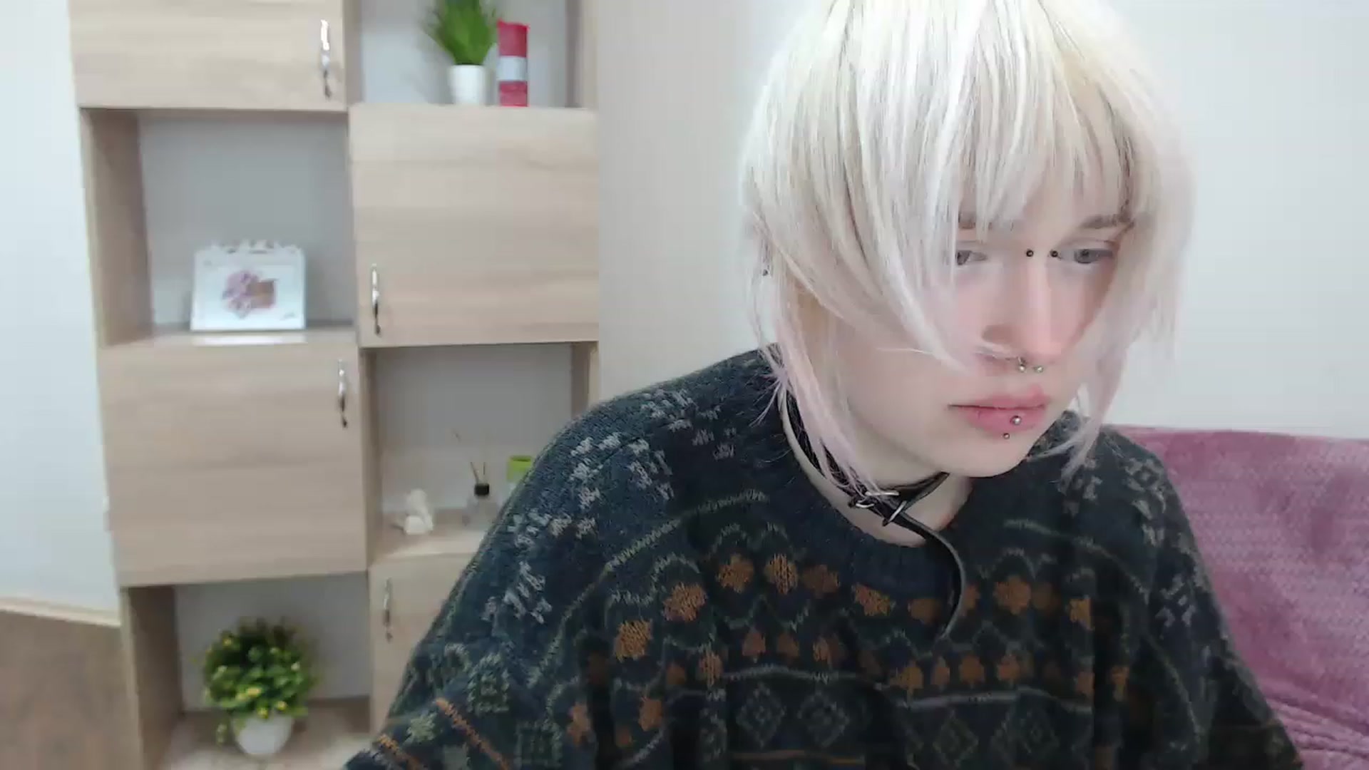 Gallery image thumbnail from Killinna's myfreecams stream on, 12/04/2022, 17:31 image 16 of 20