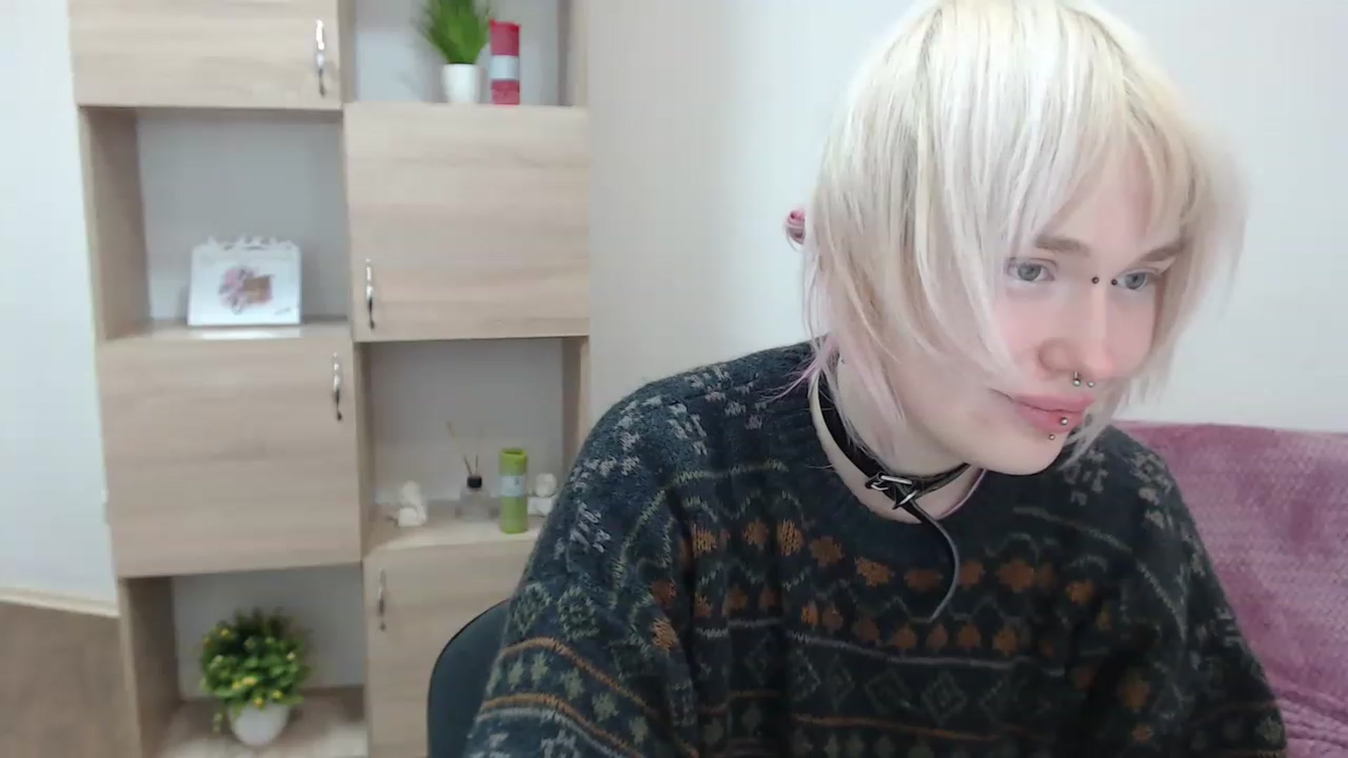 Gallery image thumbnail from Killinna's myfreecams stream on, 12/04/2022, 17:31 image 20 of 20