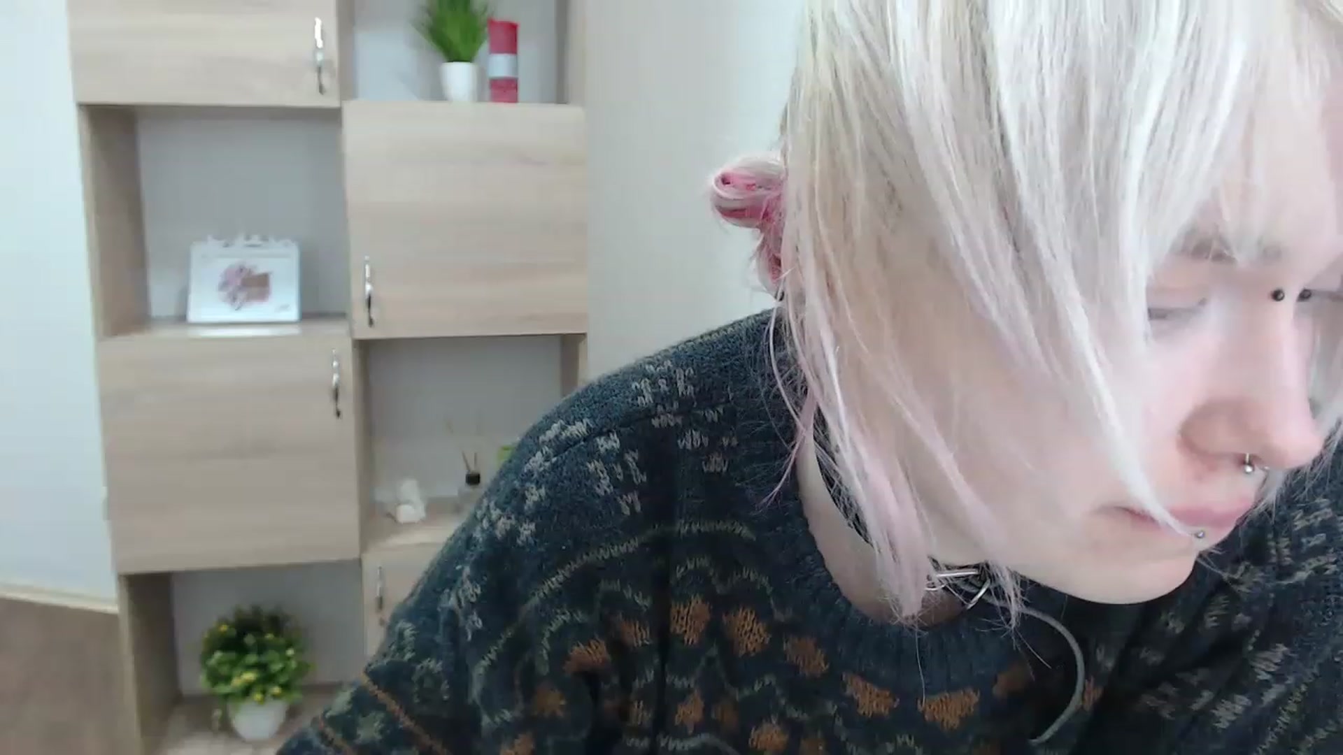 Gallery image thumbnail from Killinna's myfreecams stream on, 12/04/2022, 17:31 image 14 of 20