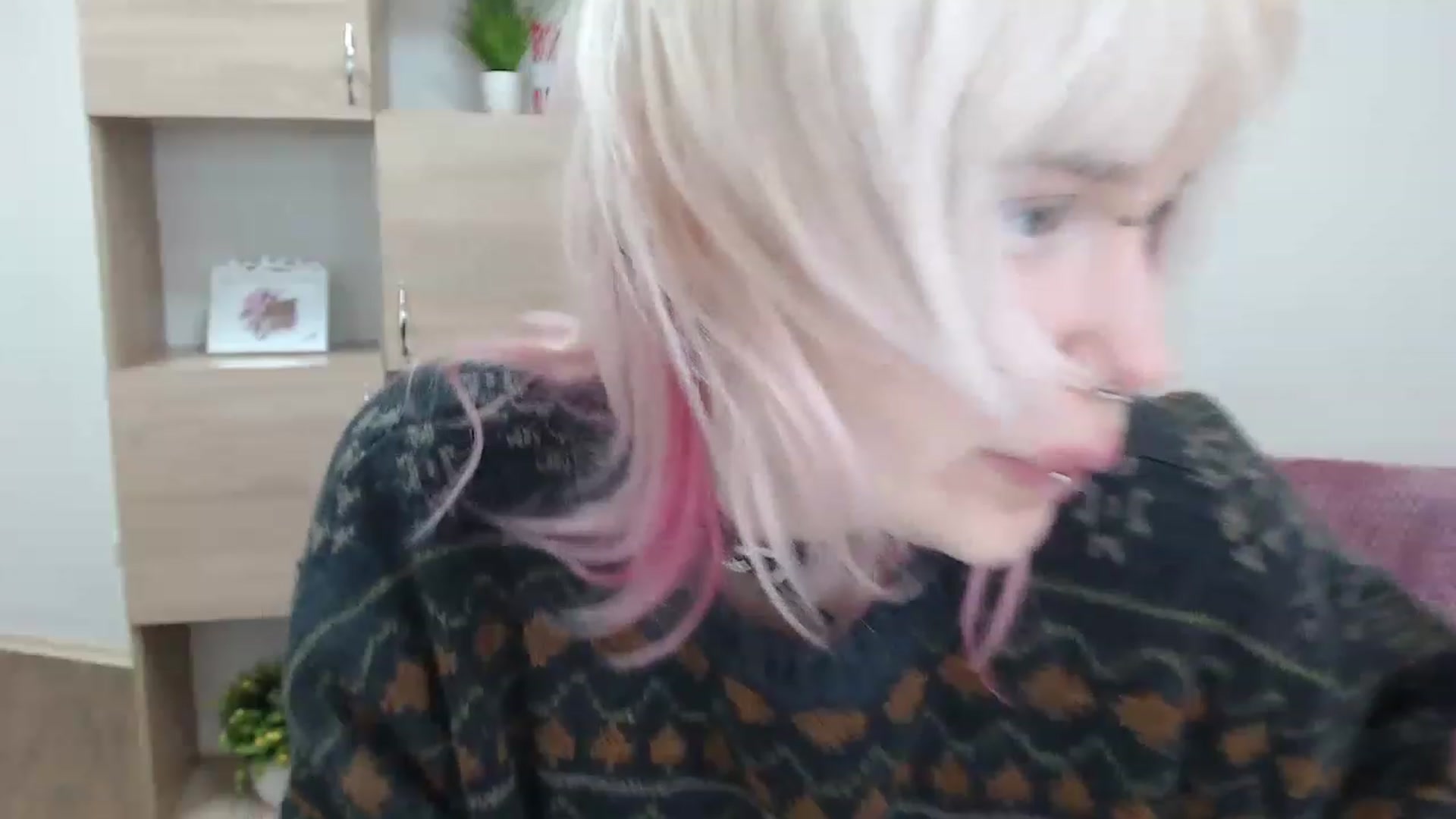 Gallery image thumbnail from Killinna's myfreecams stream on, 12/04/2022, 17:31 image 4 of 20