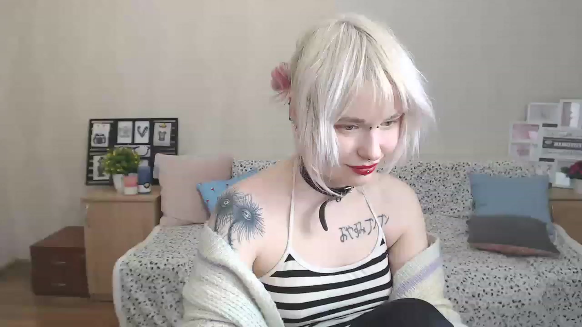 Gallery image thumbnail from Killinna's myfreecams stream on, 12/07/2022, 15:46 image 14 of 20