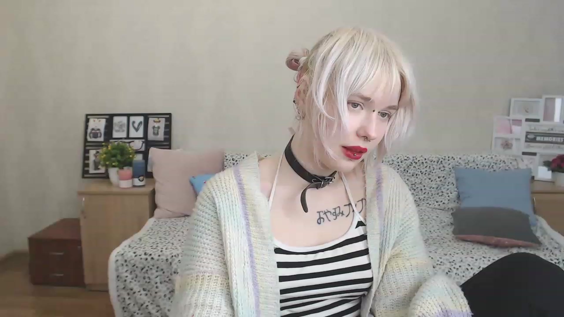 Gallery image thumbnail from Killinna's myfreecams stream on, 12/07/2022, 15:46 image 11 of 20