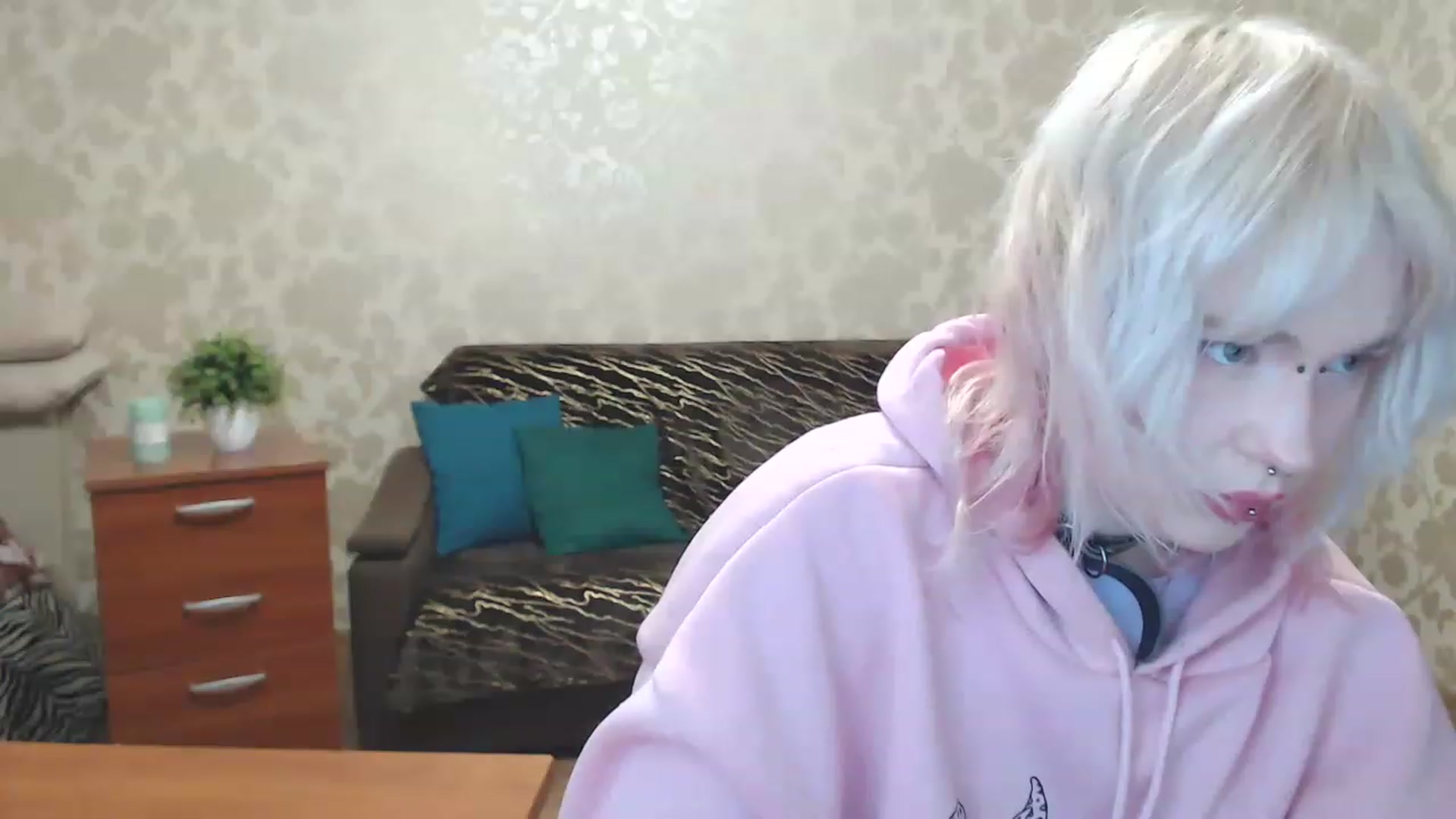 Gallery image thumbnail from Killinna's myfreecams stream on, 12/08/2022, 15:08 image 5 of 20