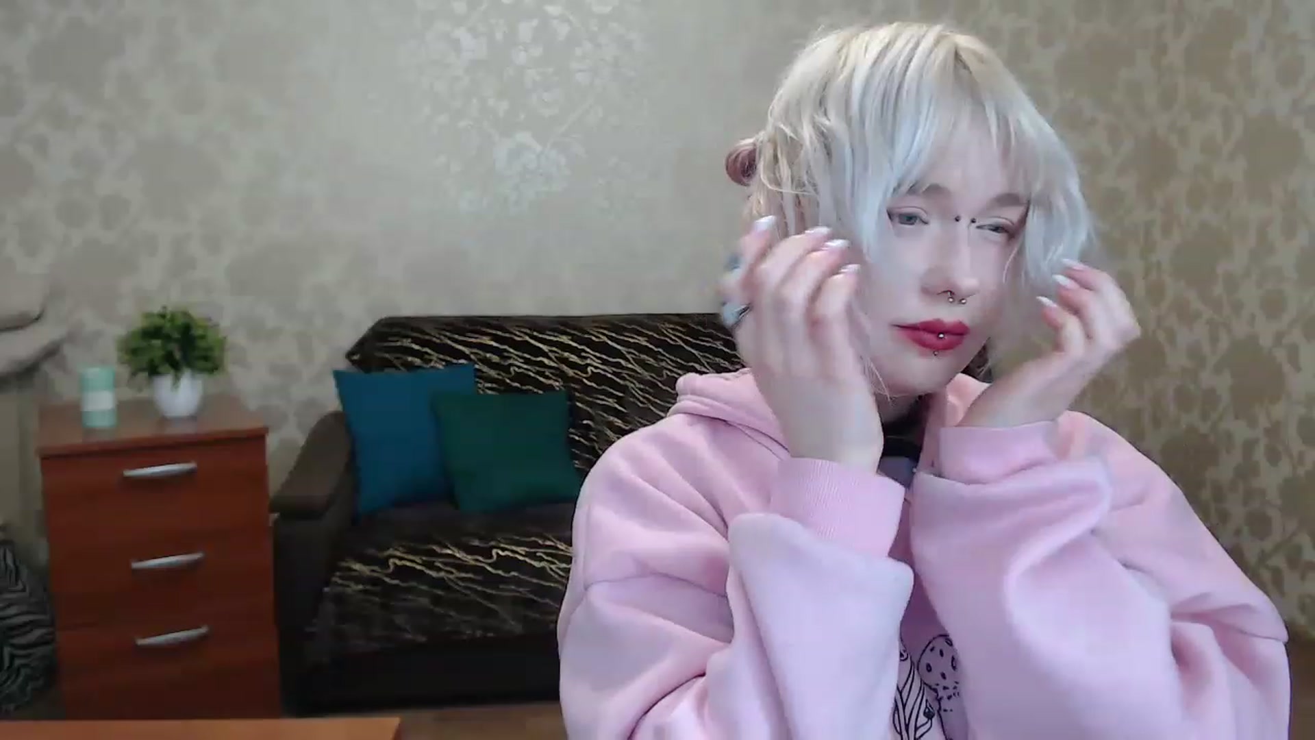 Gallery image thumbnail from Killinna's myfreecams stream on, 12/08/2022, 16:30 image 3 of 20