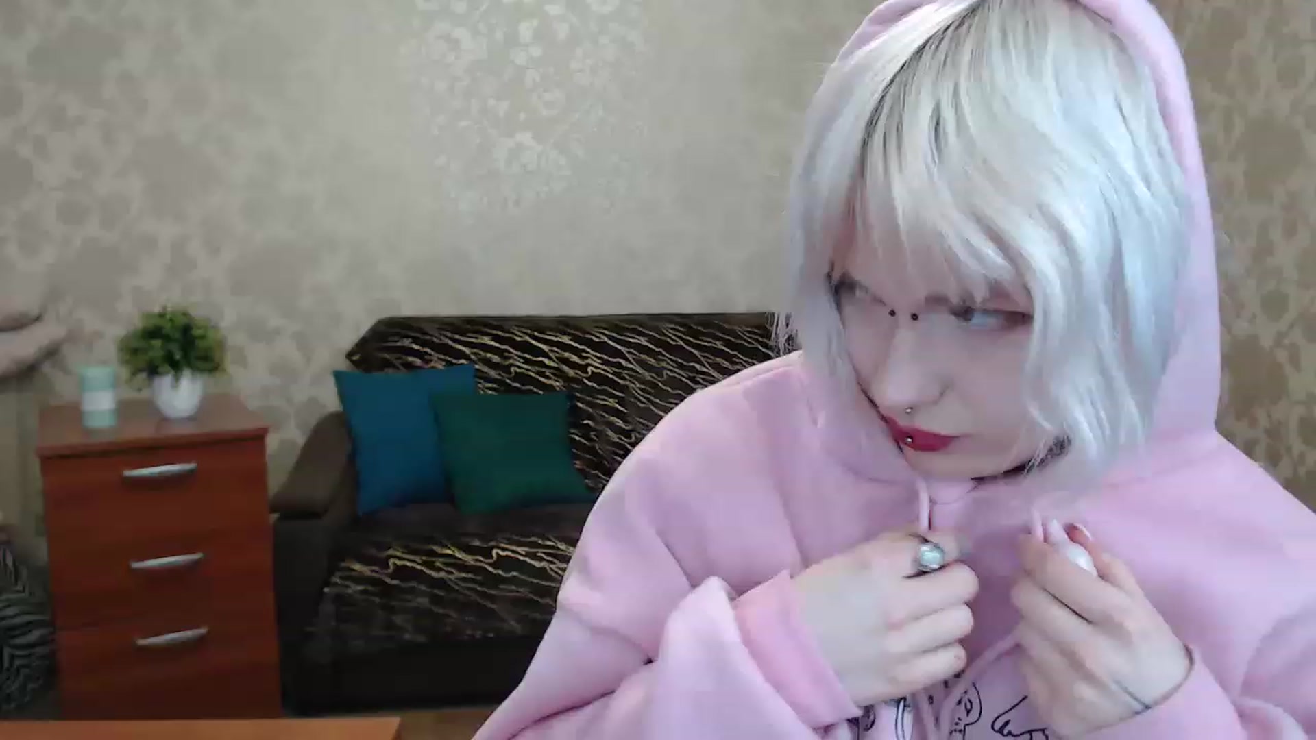 Gallery image thumbnail from Killinna's myfreecams stream on, 12/08/2022, 16:30 image 10 of 20