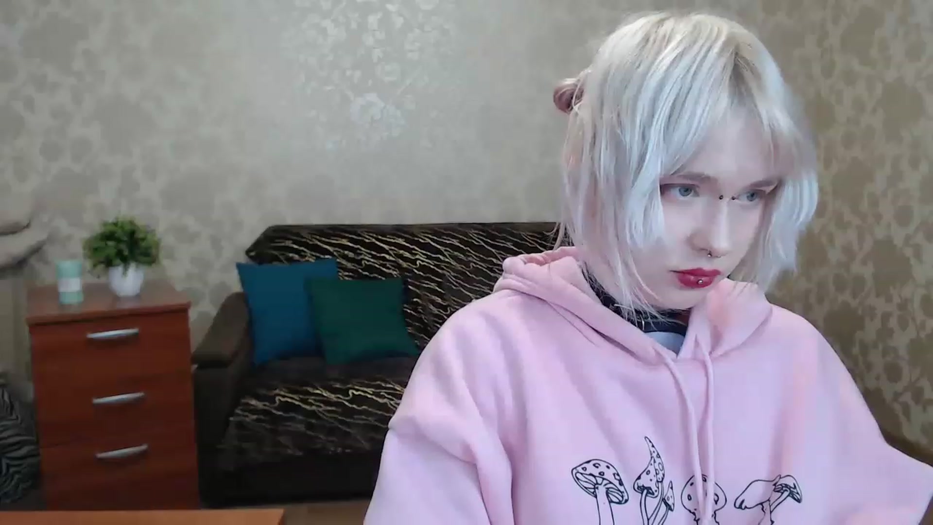 Gallery image thumbnail from Killinna's myfreecams stream on, 12/08/2022, 16:30 image 4 of 20