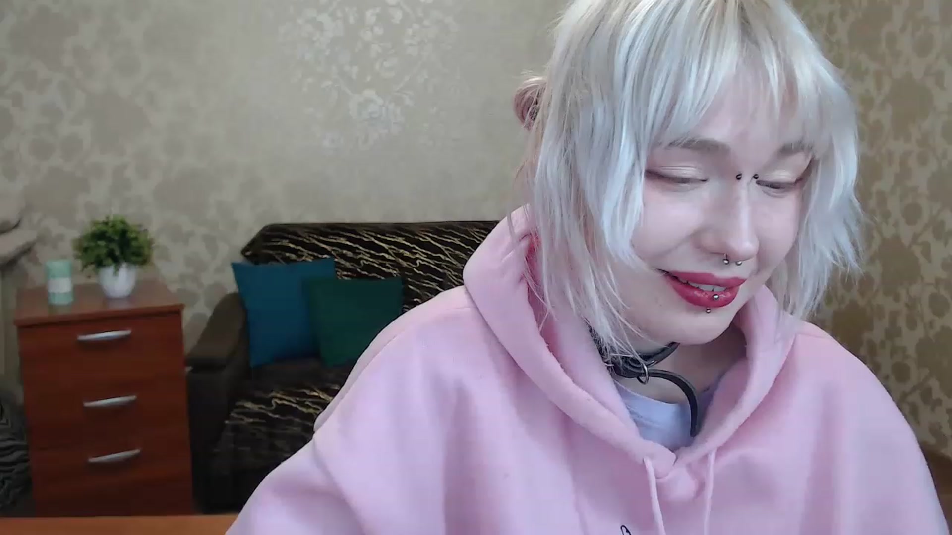 Gallery image thumbnail from Killinna's myfreecams stream on, 12/08/2022, 16:30 image 16 of 20