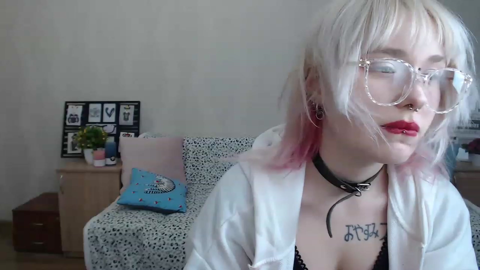 Gallery image thumbnail from Killinna's myfreecams stream on, 12/10/2022, 13:23 image 19 of 20