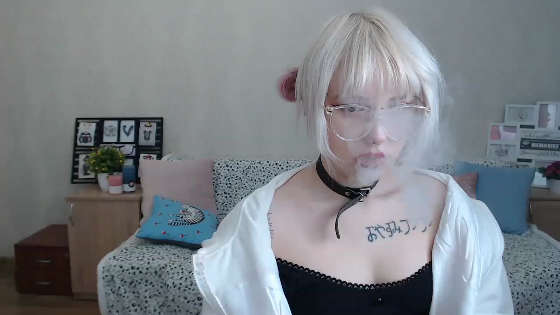 Gallery image thumbnail from Killinna's myfreecams stream on, 12/10/2022, 13:23 image 5 of 20