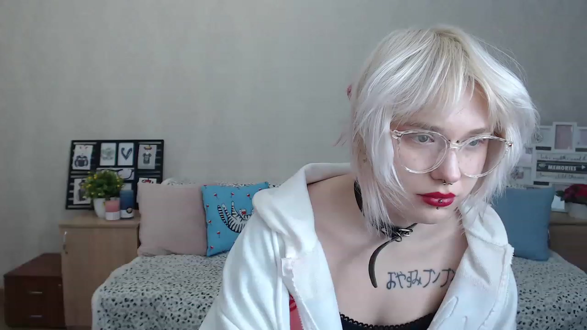 Gallery image thumbnail from Killinna's myfreecams stream on, 12/10/2022, 14:31 image 1 of 20