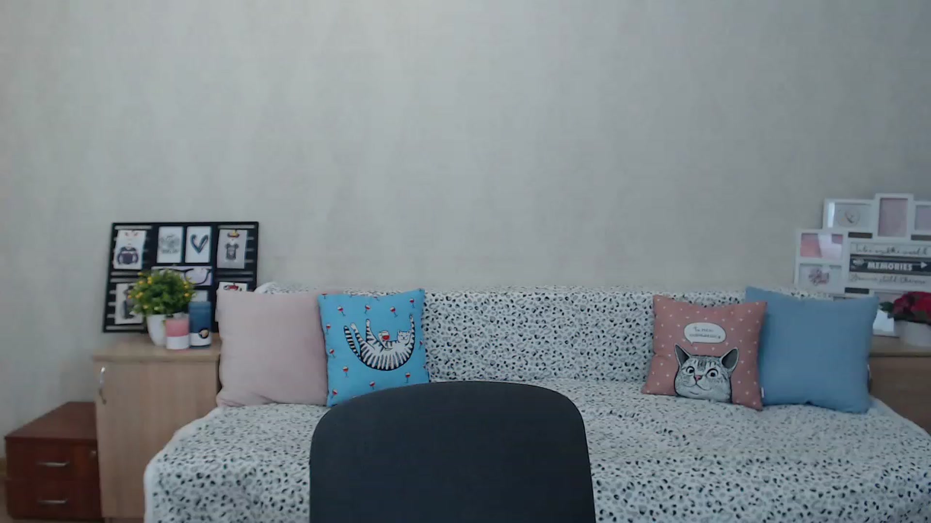 Gallery image thumbnail from Killinna's myfreecams stream on, 12/10/2022, 14:31 image 19 of 20