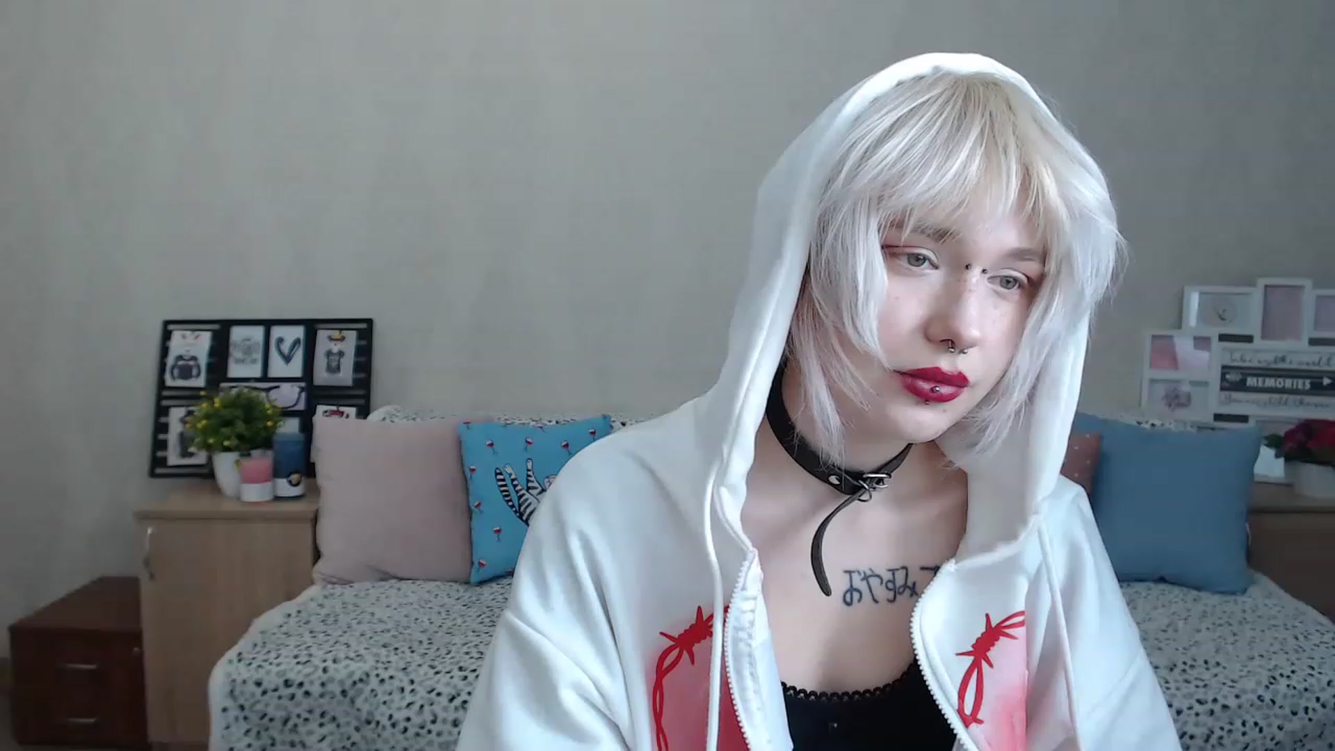 Gallery image thumbnail from Killinna's myfreecams stream on, 12/10/2022, 14:31 image 7 of 20