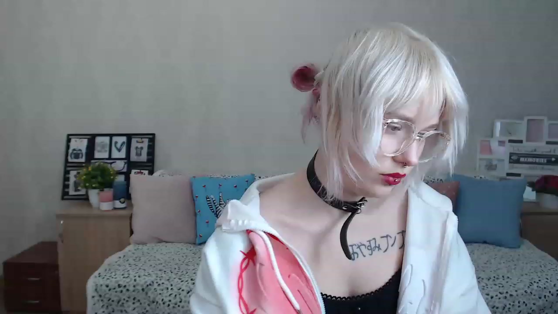 Gallery image thumbnail from Killinna's myfreecams stream on, 12/10/2022, 14:31 image 16 of 20