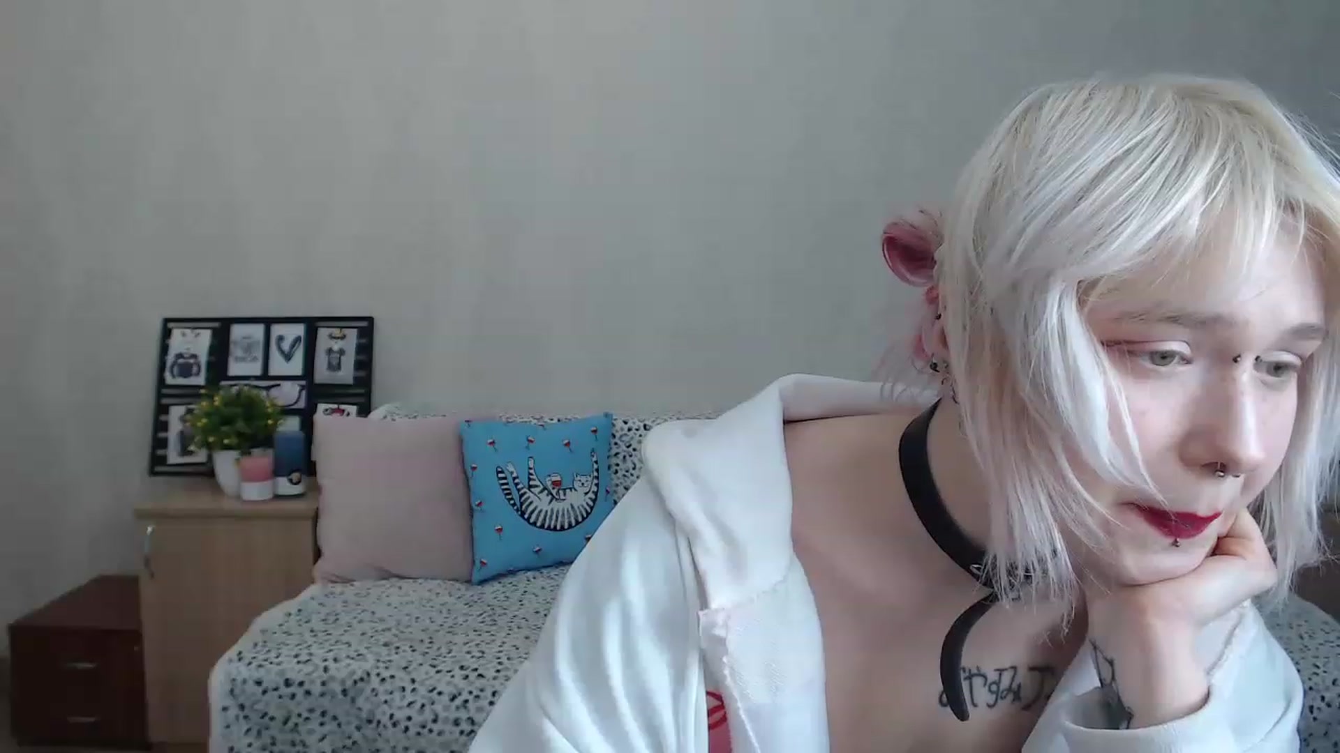 Gallery image thumbnail from Killinna's myfreecams stream on, 12/10/2022, 14:31 image 3 of 20