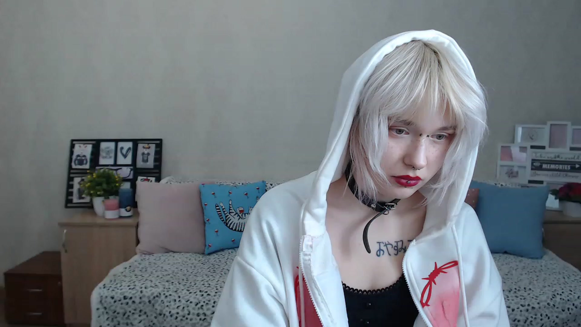 Gallery image thumbnail from Killinna's myfreecams stream on, 12/10/2022, 14:31 image 8 of 20