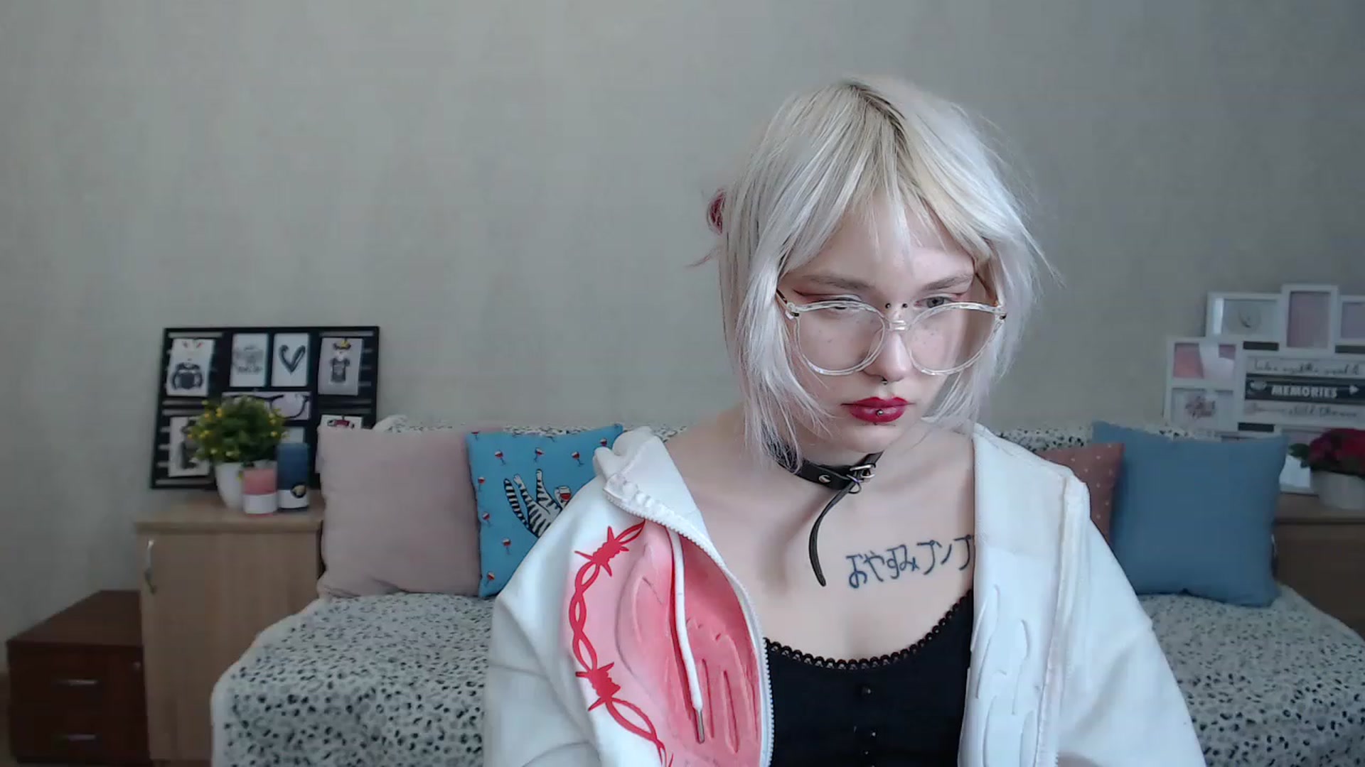 Gallery image thumbnail from Killinna's myfreecams stream on, 12/10/2022, 14:31 image 18 of 20