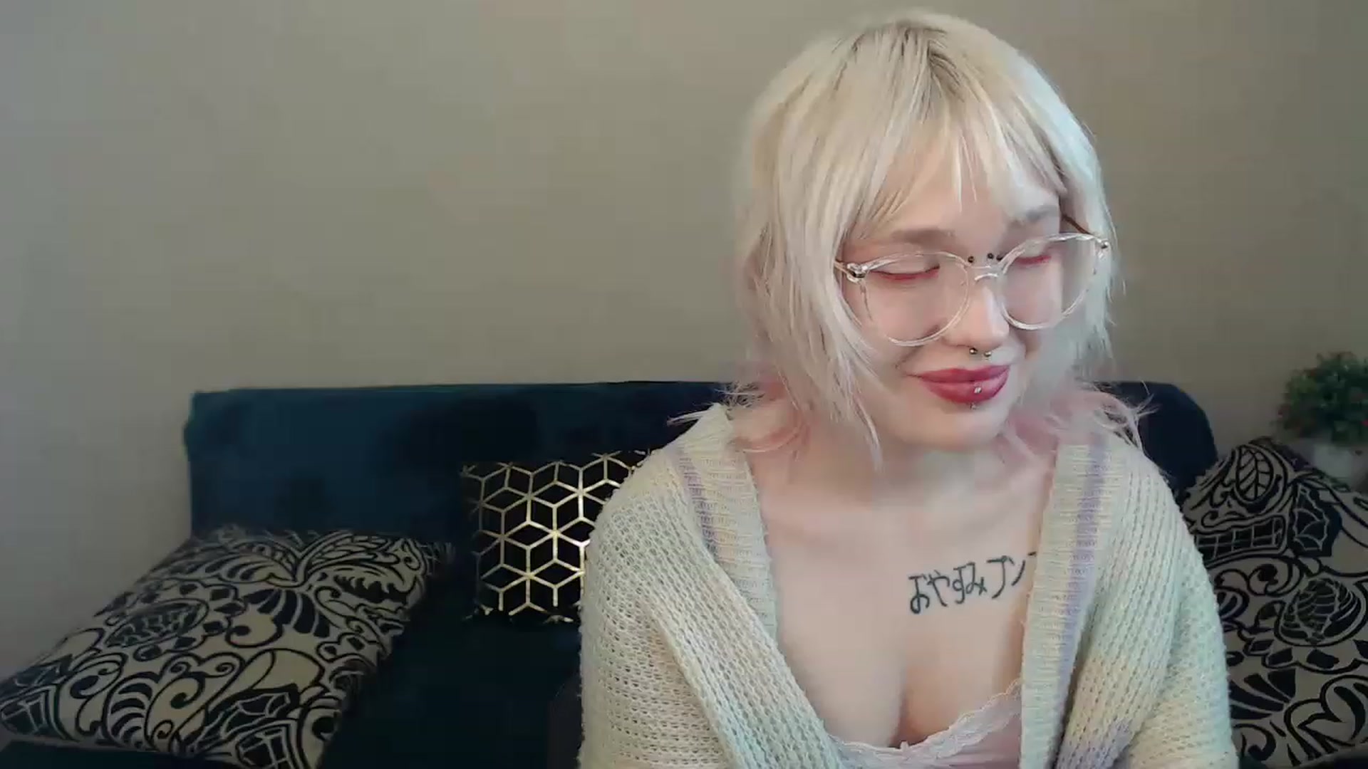 Gallery image thumbnail from Killinna's myfreecams stream on, 12/11/2022, 14:47 image 10 of 20